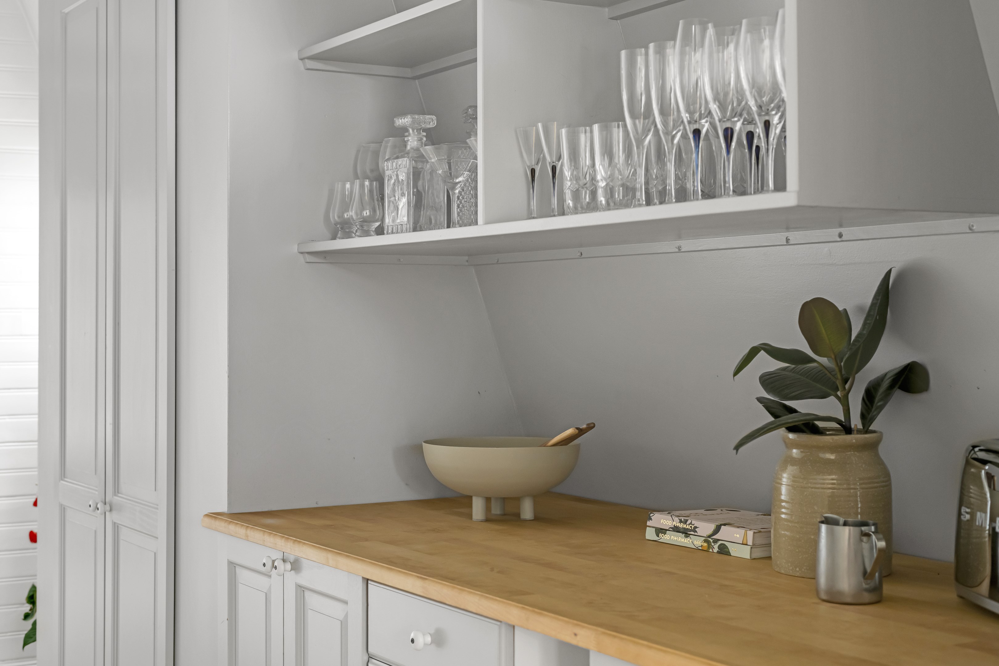 Bostadsbild från Övre Slottsgatan 9B, Såld i Öfre Slotts, Uppsala