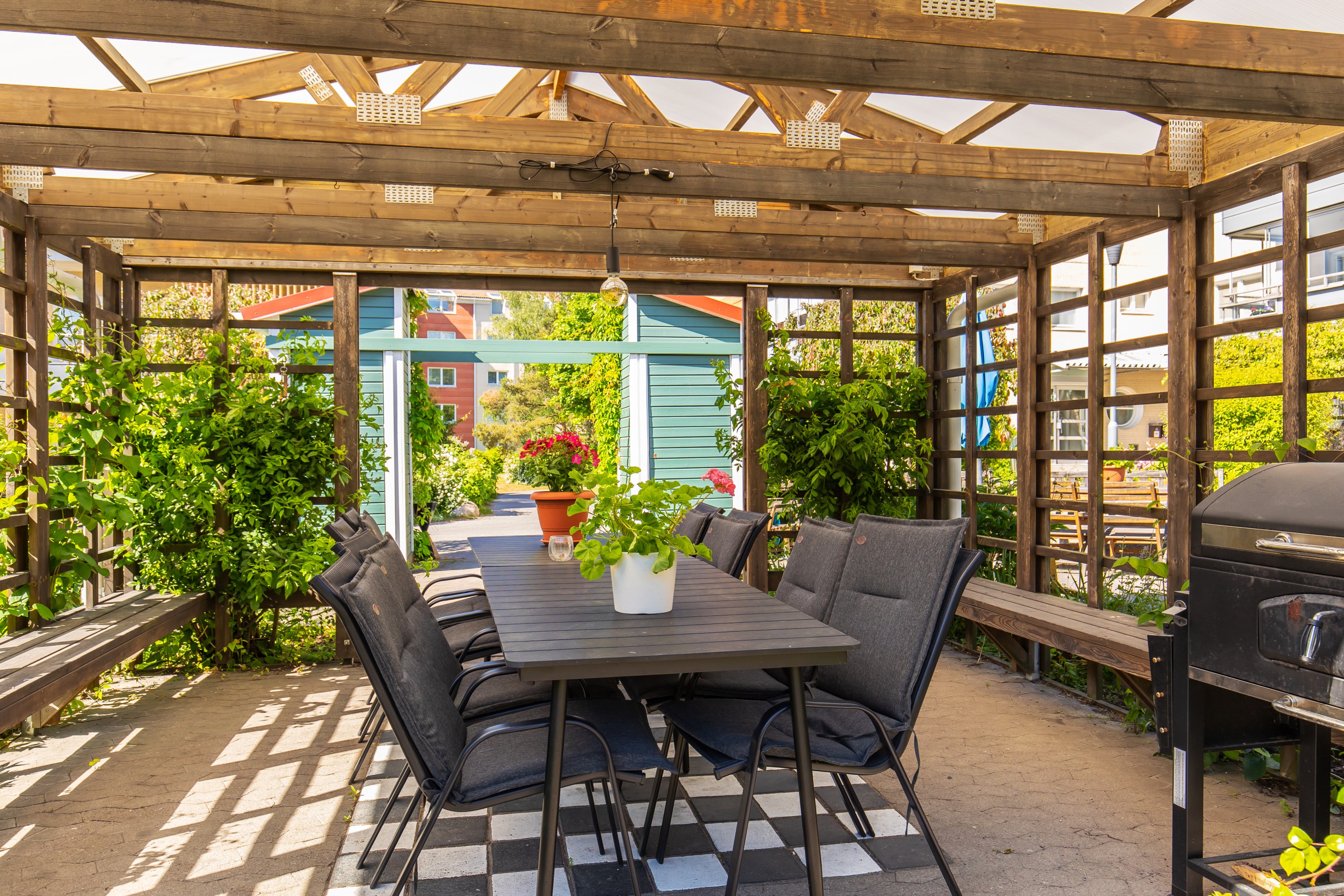 Bostadsbild från Fyrspannsvägen 66, Såld i Jarlaberg, Nacka