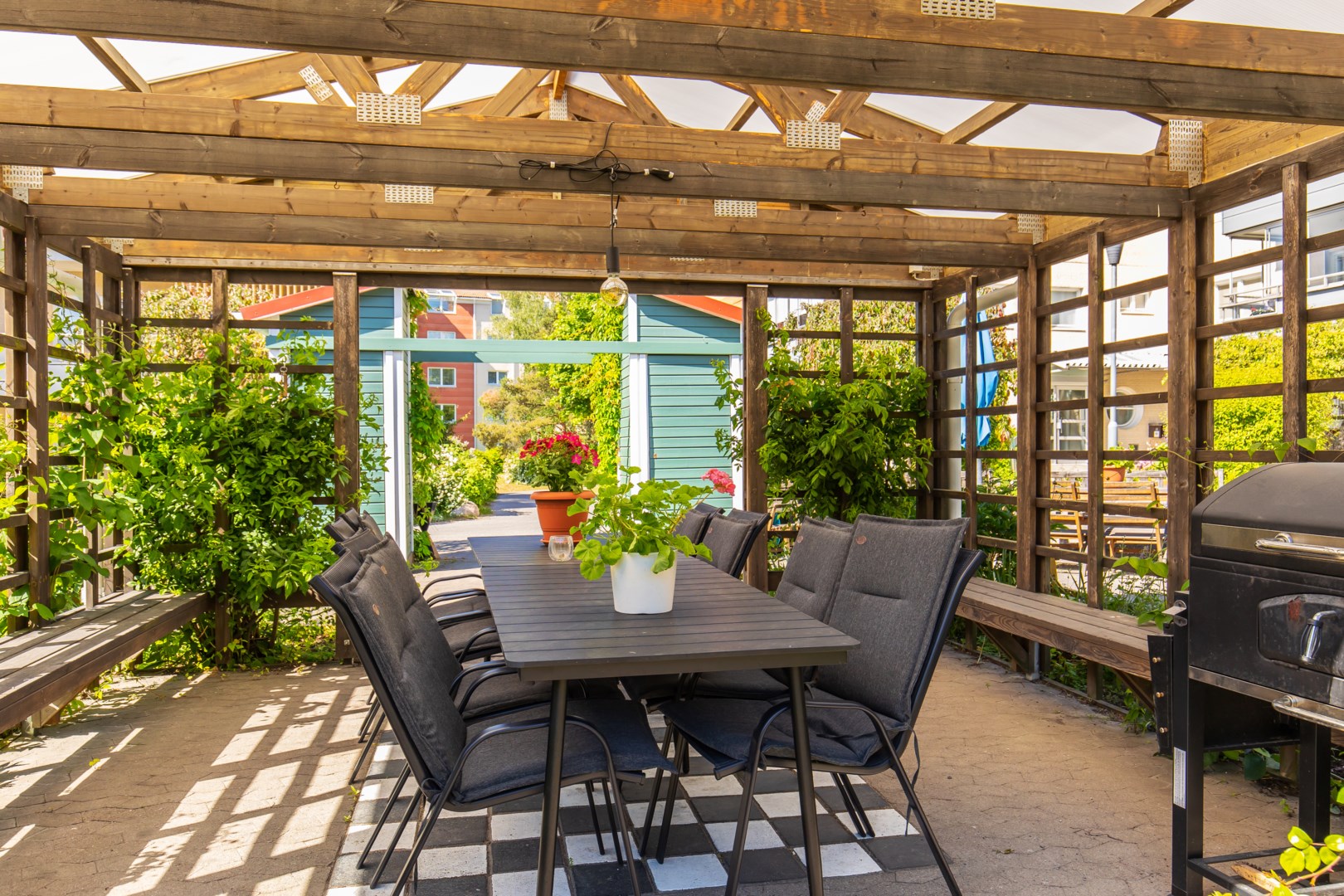 Bostadsbild från Fyrspannsvägen 66, Såld i Jarlaberg, Nacka