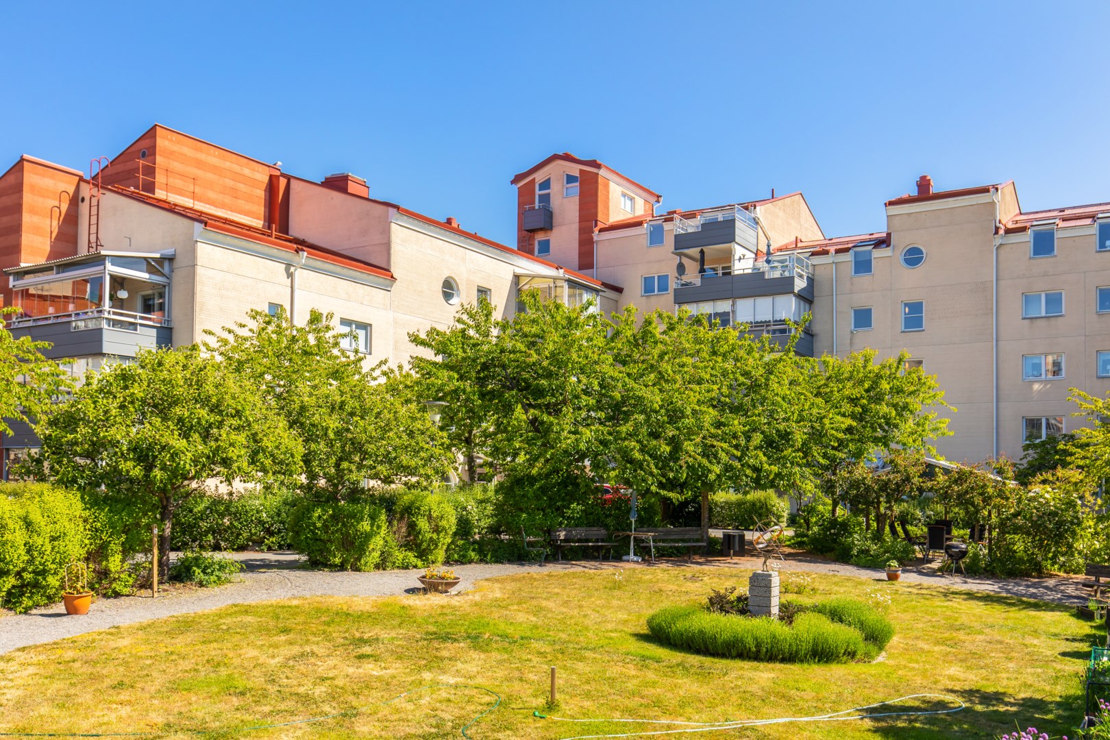 Bostadsbild från Fyrspannsvägen 66, Såld i Jarlaberg, Nacka