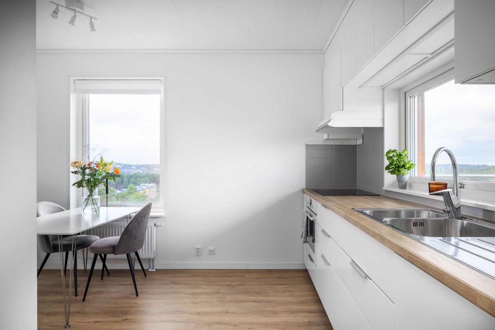 Bostadsbild från Fidravägen 59, vån 4/4!, Såld i Saltsjöbaden, Nacka