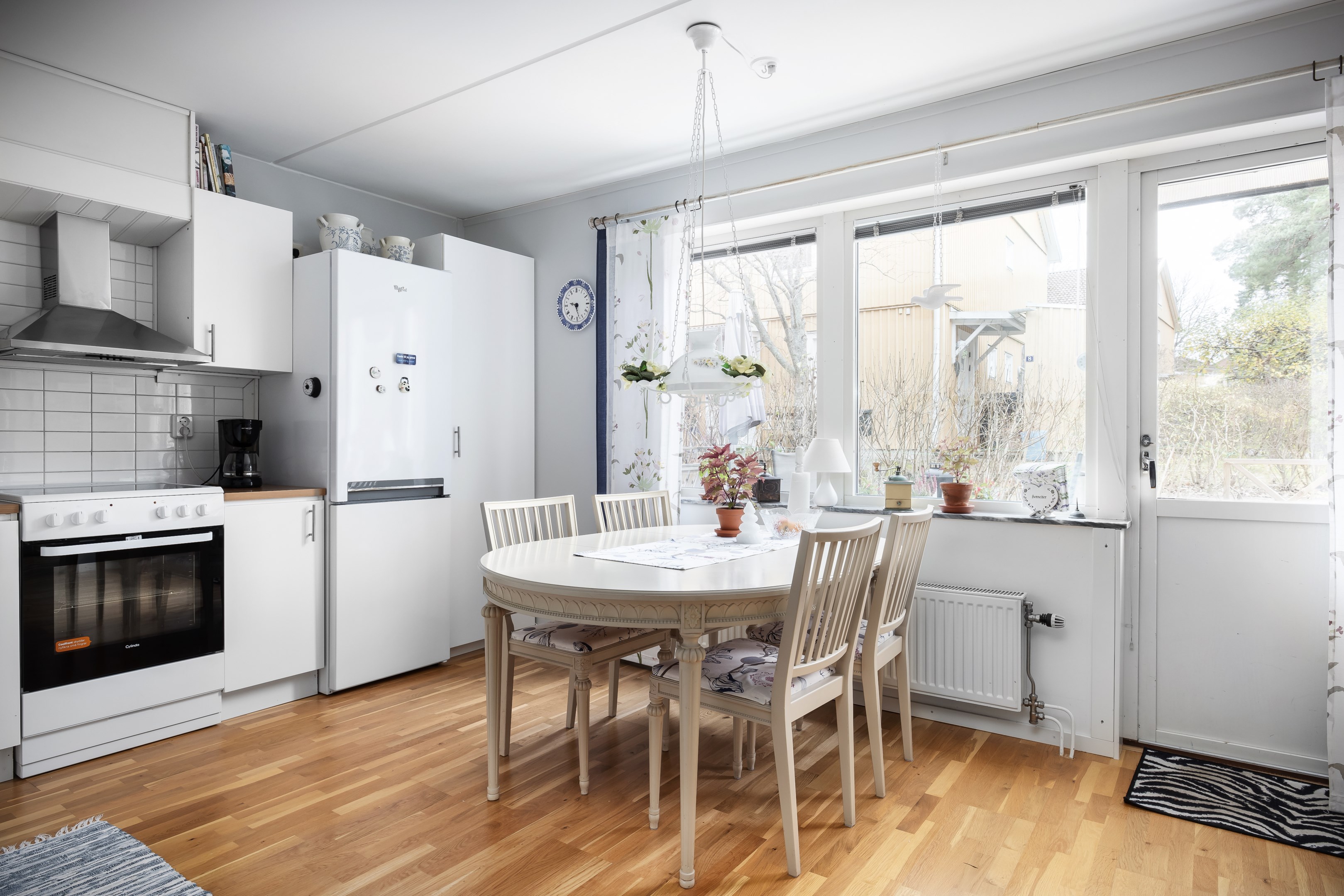 Bostadsbild från Grönsiskevägen 12, Såld i Ösbydalen, Värmdö