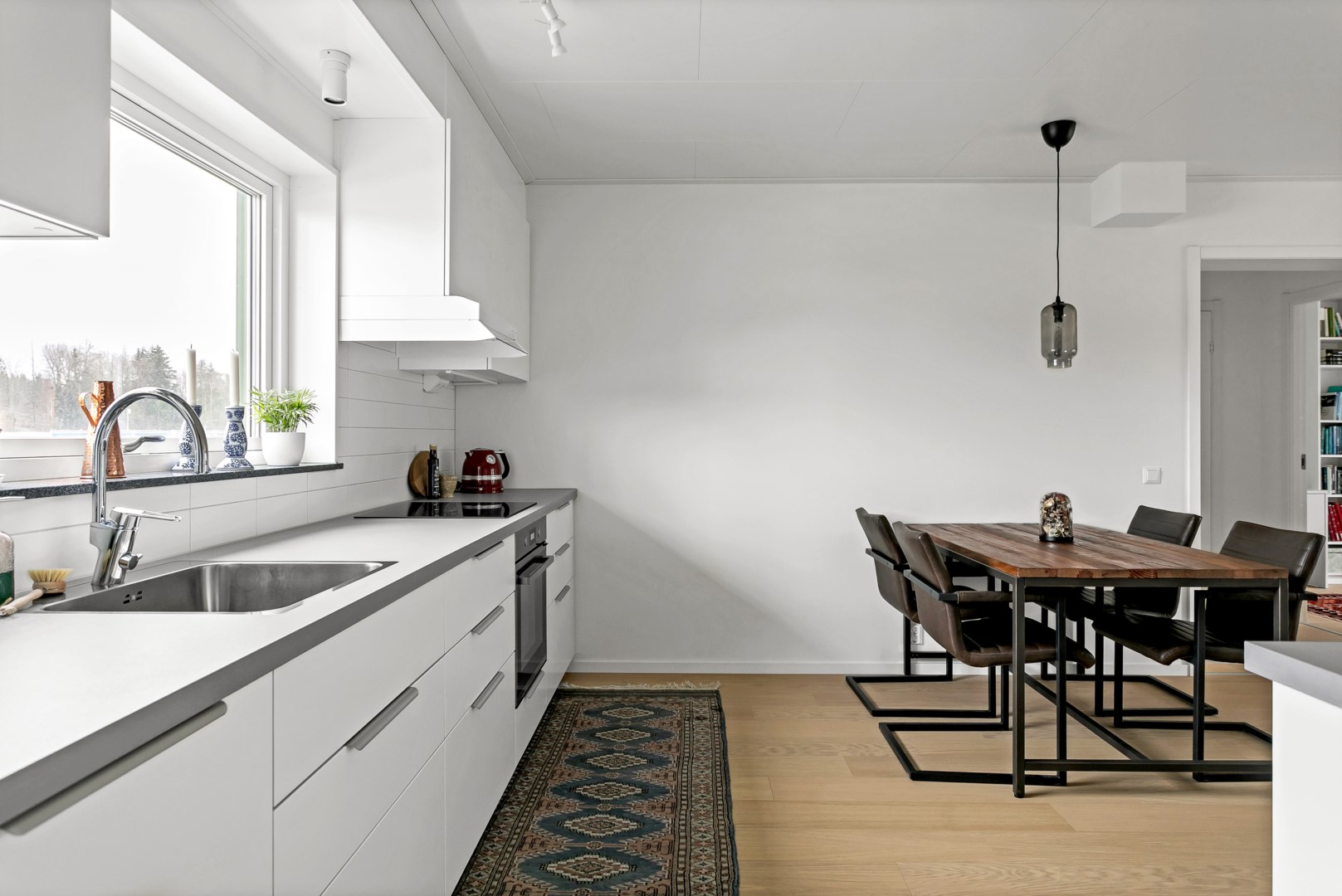 Bostadsbild från Hjulaxelvägen 150, Såld i Gunsta, Uppsala