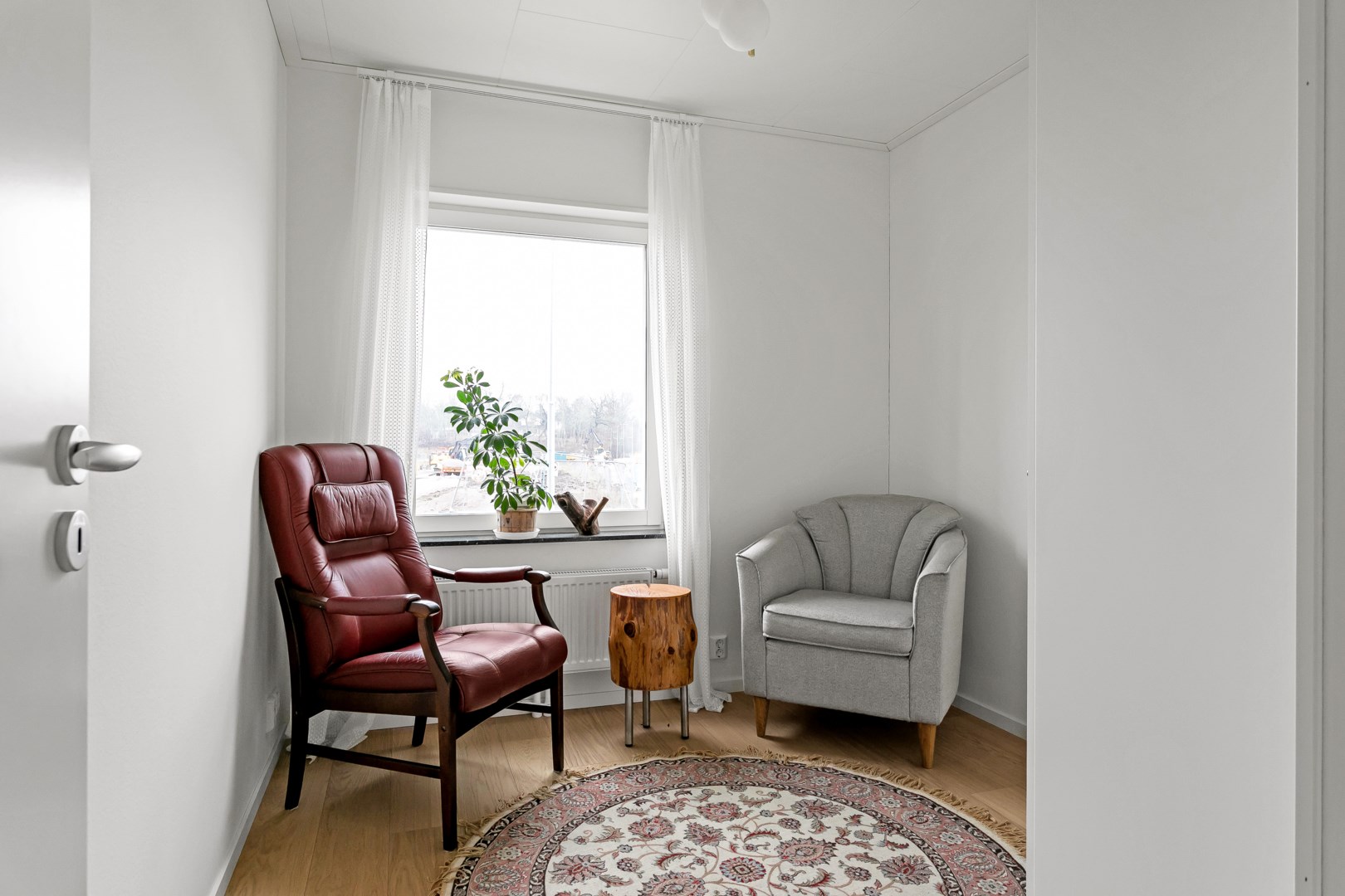 Bostadsbild från Hjulaxelvägen 150, Såld i Gunsta, Uppsala