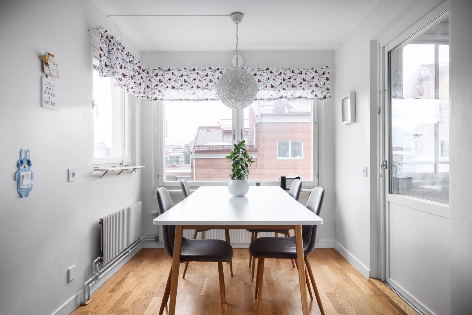 Bostadsbild från Landåvägen 16, Såld i Jarlaberg, Nacka