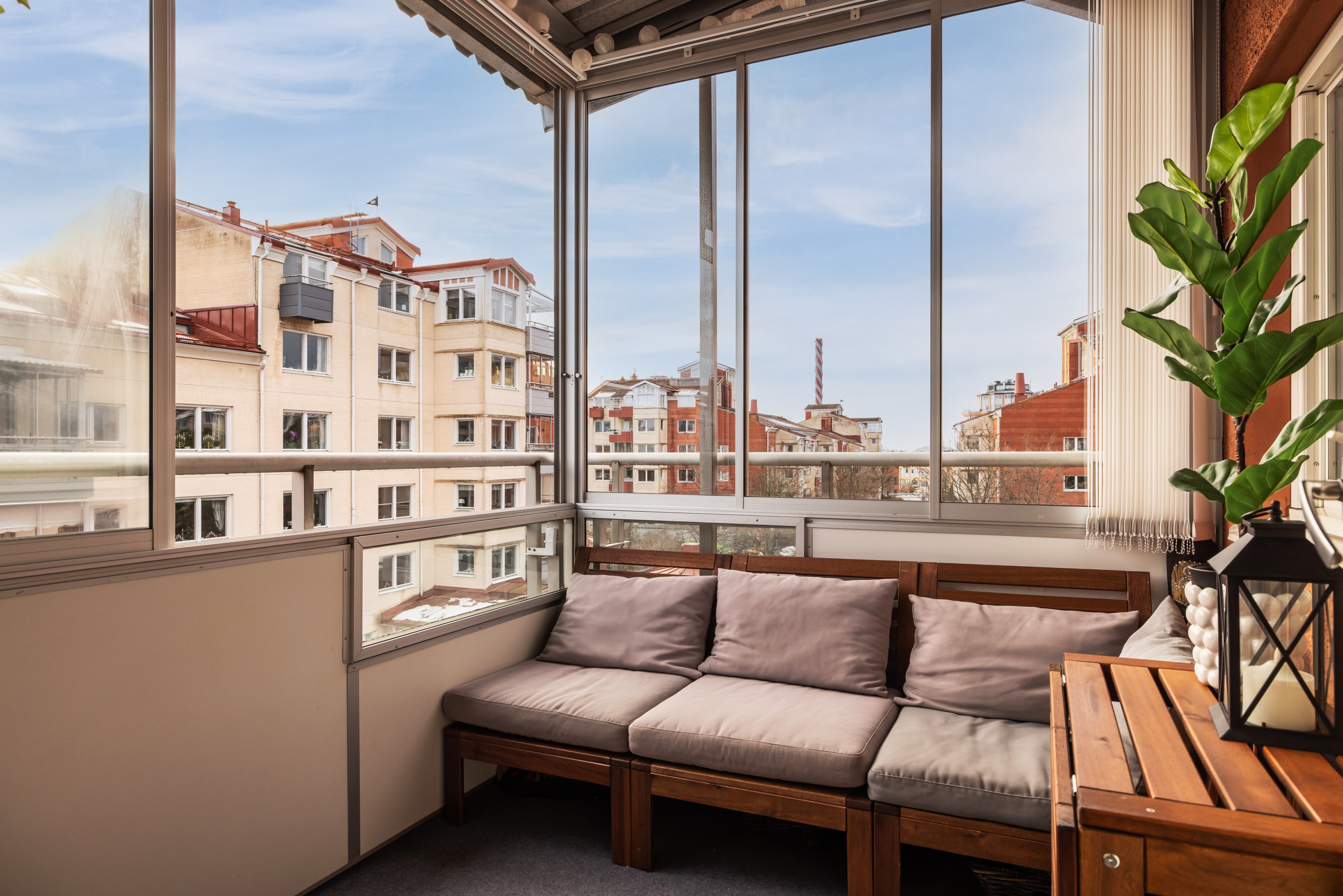 Bostadsbild från Landåvägen 16, Såld i Jarlaberg, Nacka