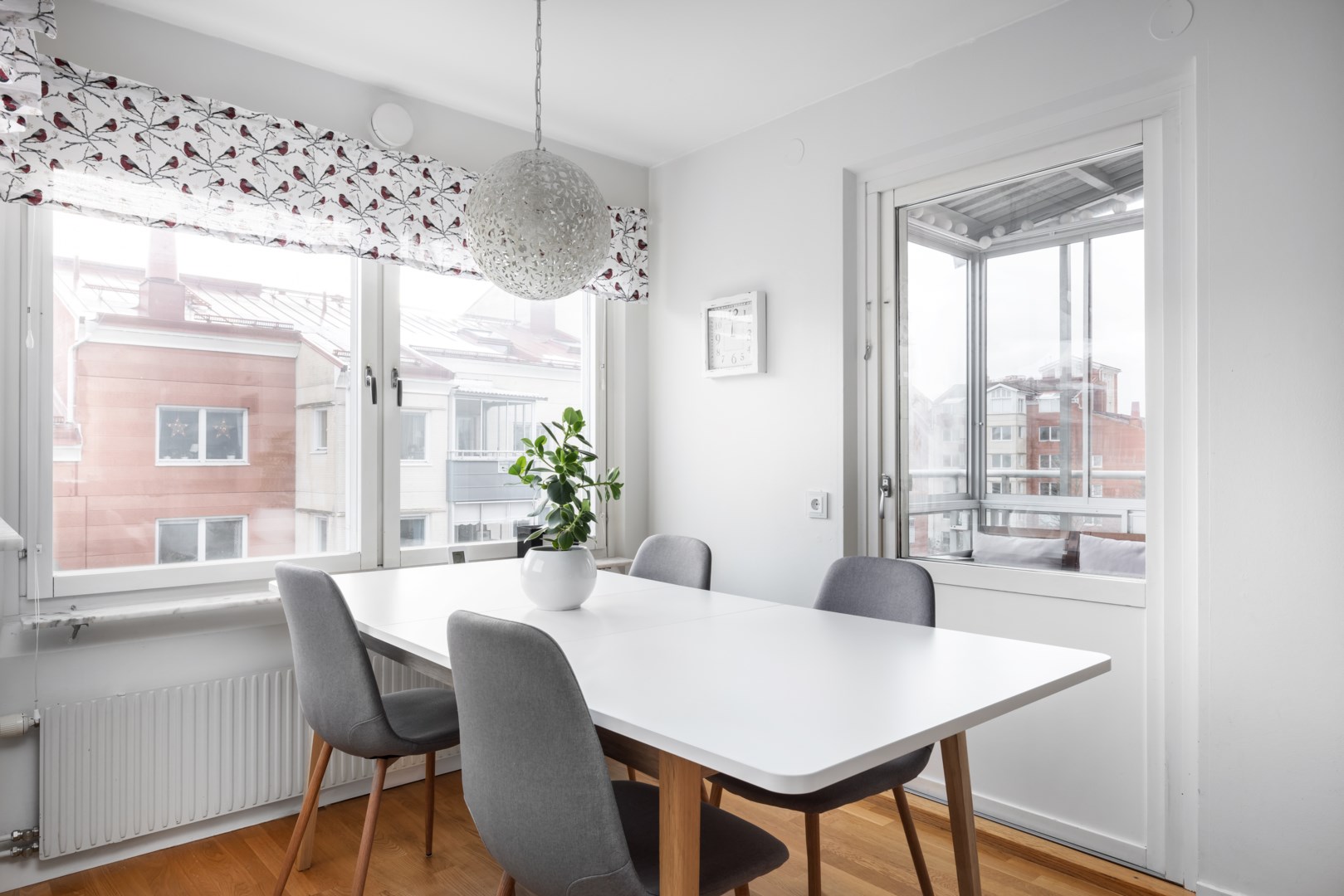 Bostadsbild från Landåvägen 16, Såld i Jarlaberg, Nacka