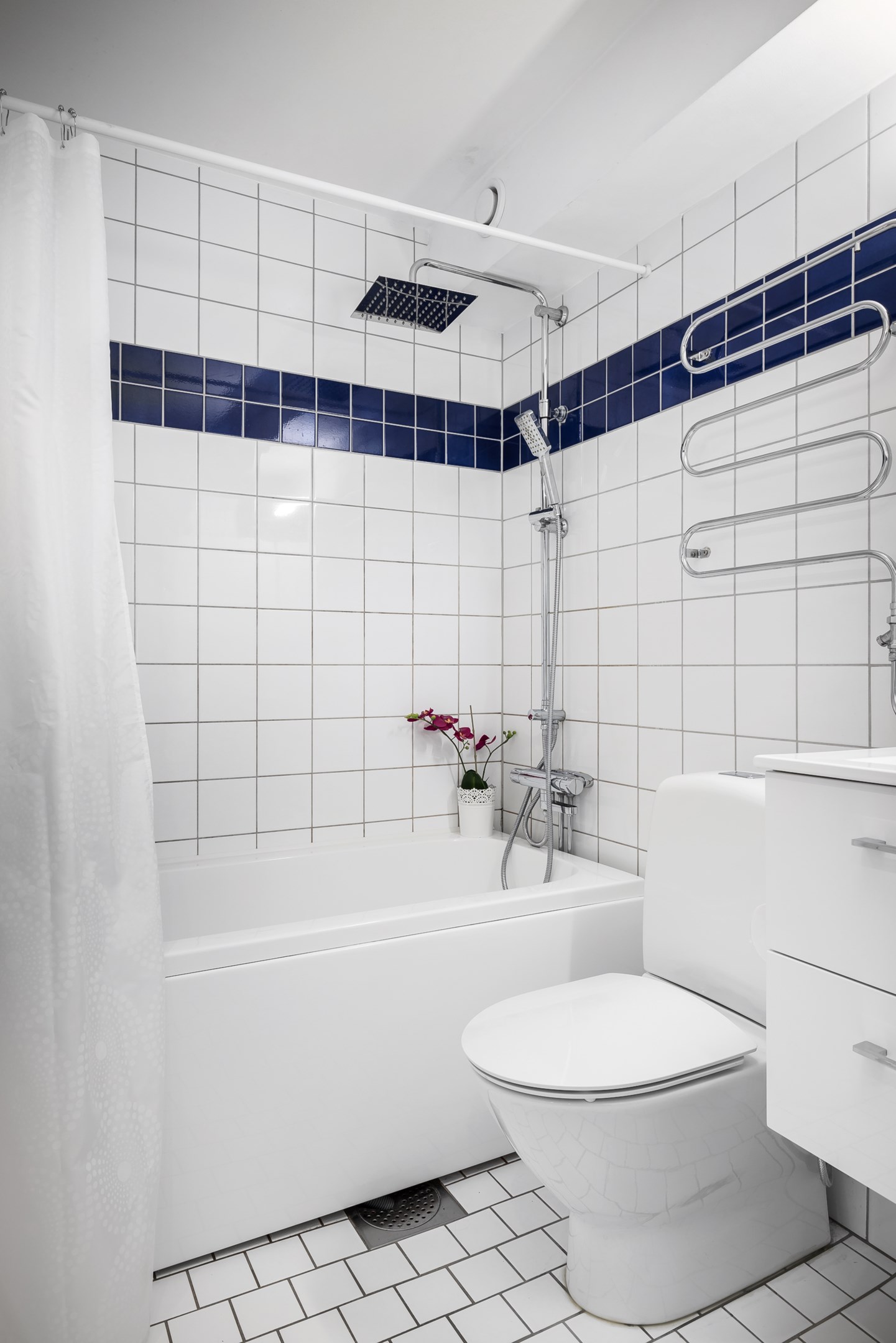 Bostadsbild från Landåvägen 16, Såld i Jarlaberg, Nacka