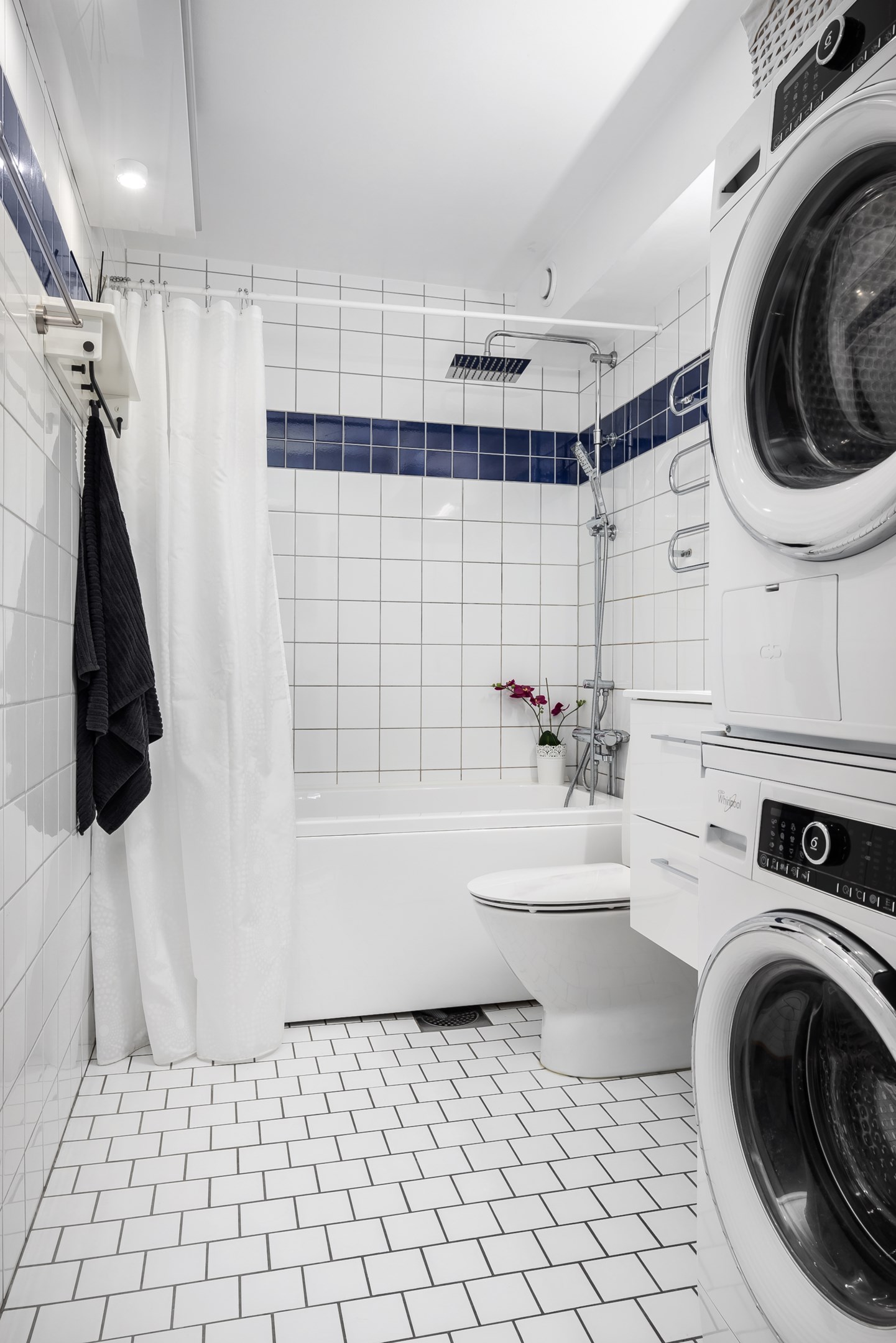 Bostadsbild från Landåvägen 16, Såld i Jarlaberg, Nacka