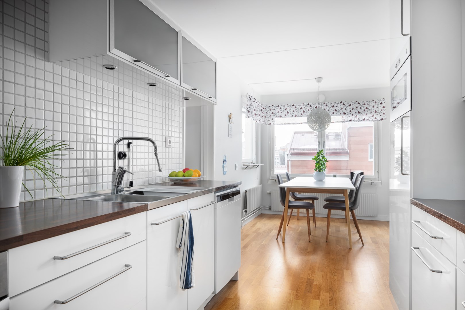 Bostadsbild från Landåvägen 16, Såld i Jarlaberg, Nacka