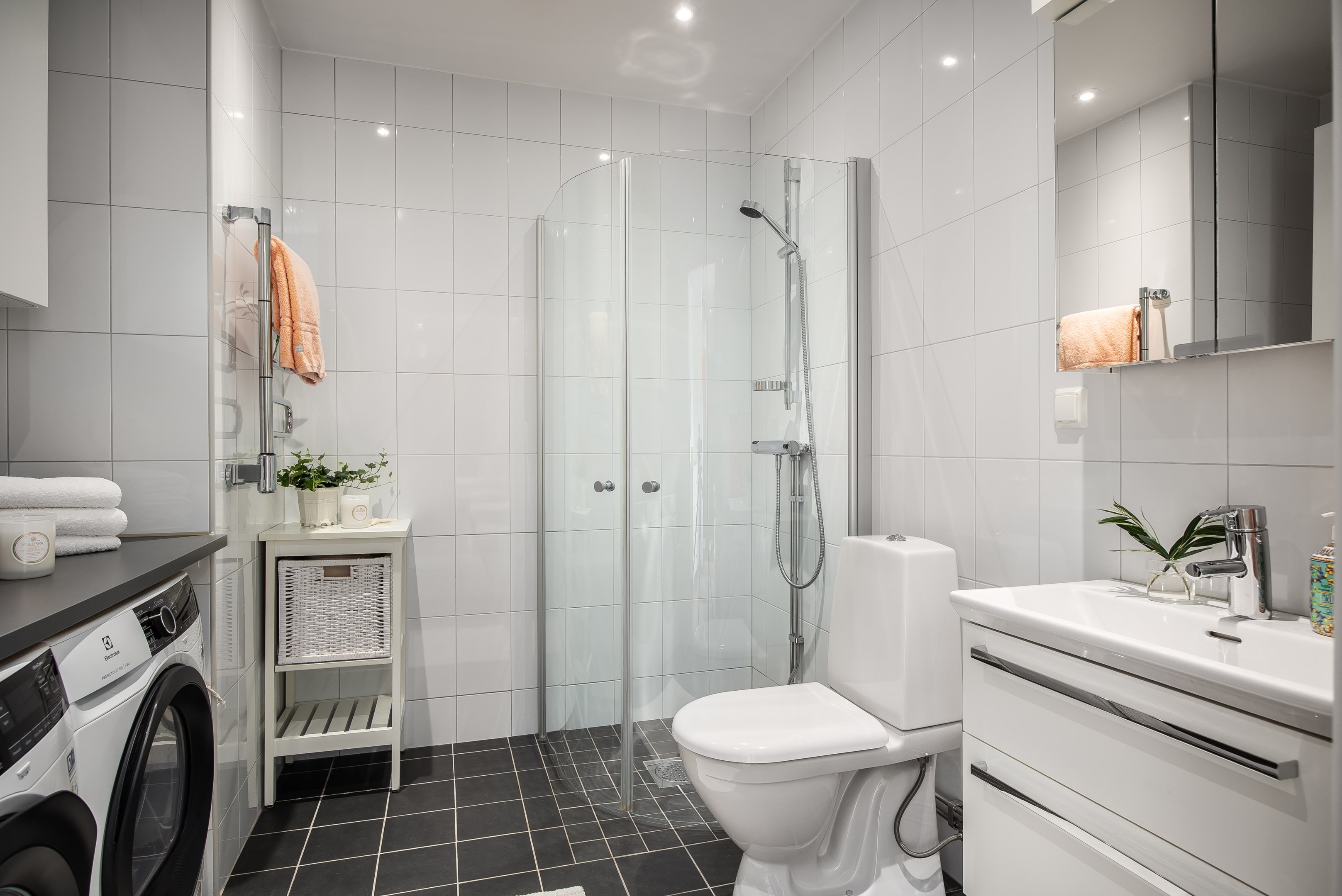 Bostadsbild från Tollareslingan 8, Till salu i Tollare, Nacka