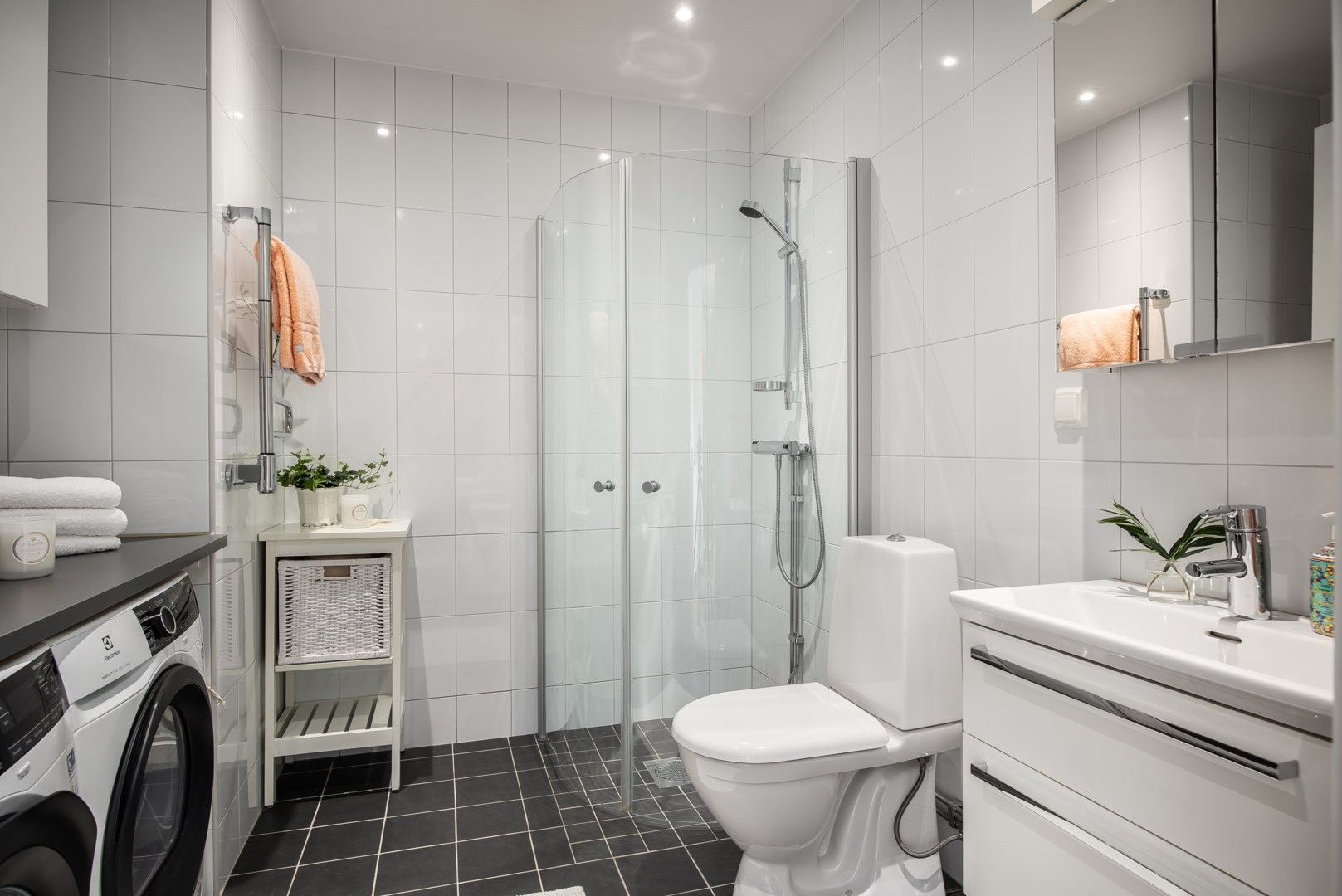 Bostadsbild från Tollareslingan 8, Till salu i Tollare, Nacka