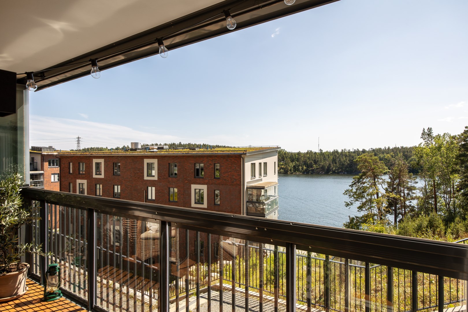 Bostadsbild från Tollareslingan 8, Till salu i Tollare, Nacka