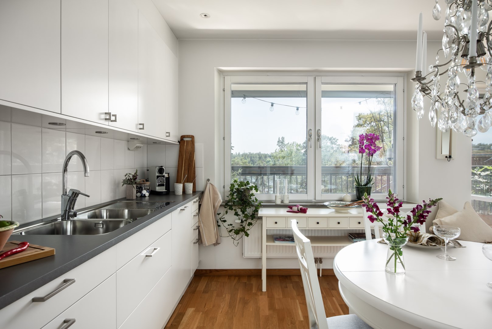 Bostadsbild från Tollareslingan 8, Till salu i Tollare, Nacka