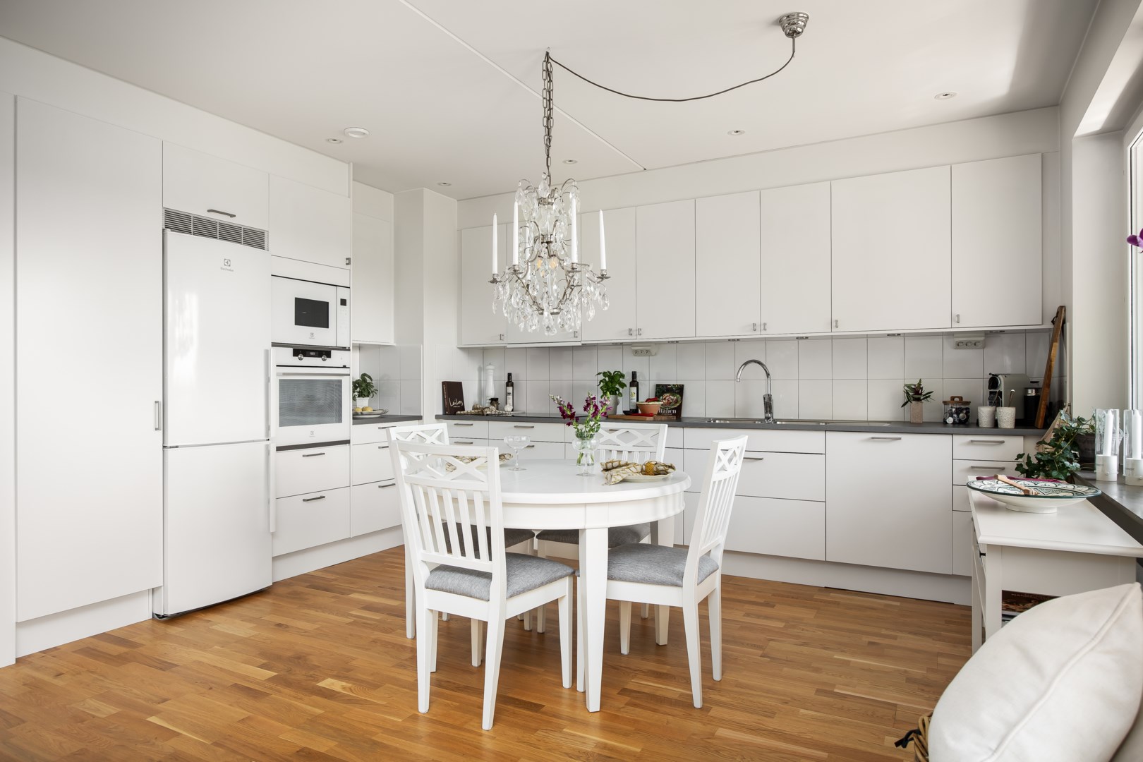 Bostadsbild från Tollareslingan 8, Till salu i Tollare, Nacka