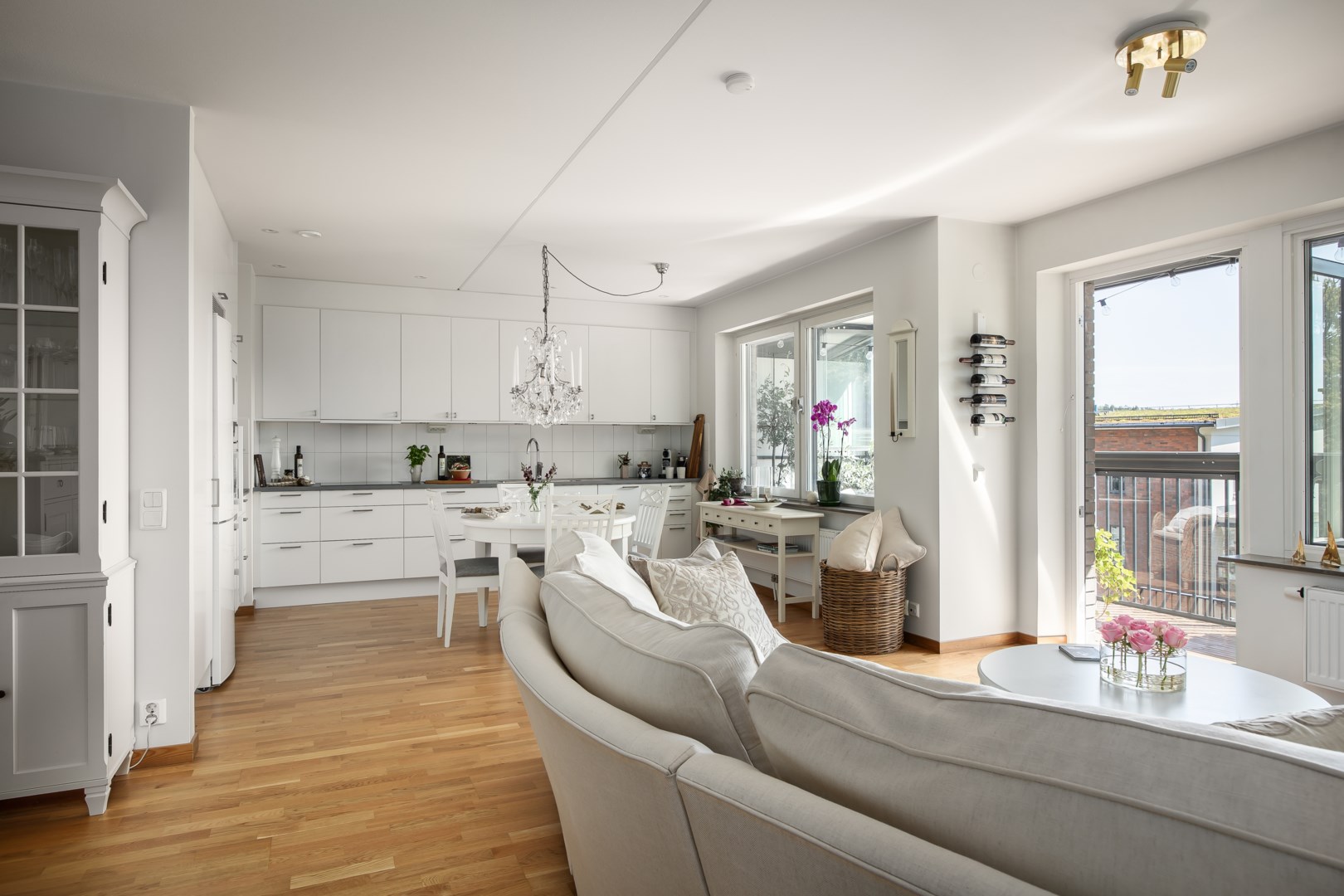 Bostadsbild från Tollareslingan 8, Till salu i Tollare, Nacka