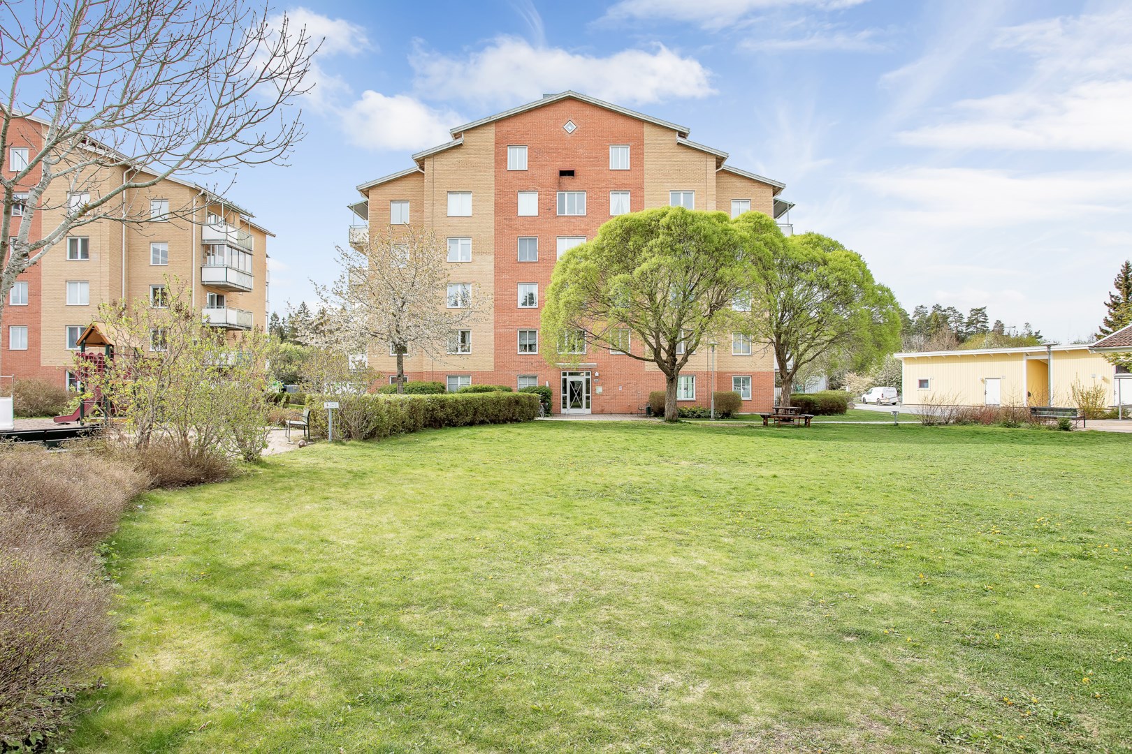 Bostadsbild från Herrhagsvägen 186, Såld i Herrhagen, Uppsala