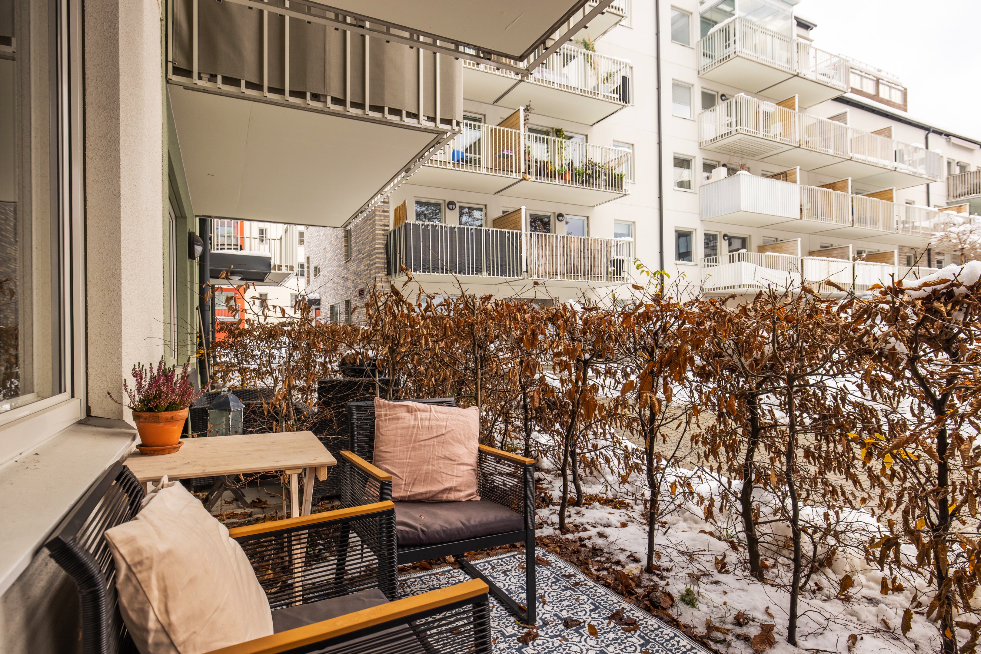 Bostadsbild från Chamottevägen 15, Såld i Porslinskvarteren, Värmdö