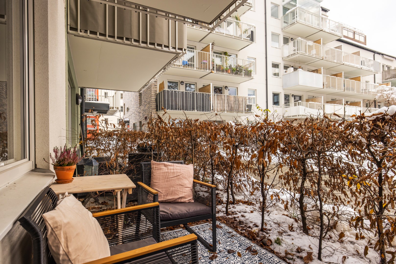 Bostadsbild från Chamottevägen 15, Såld i Porslinskvarteren, Värmdö