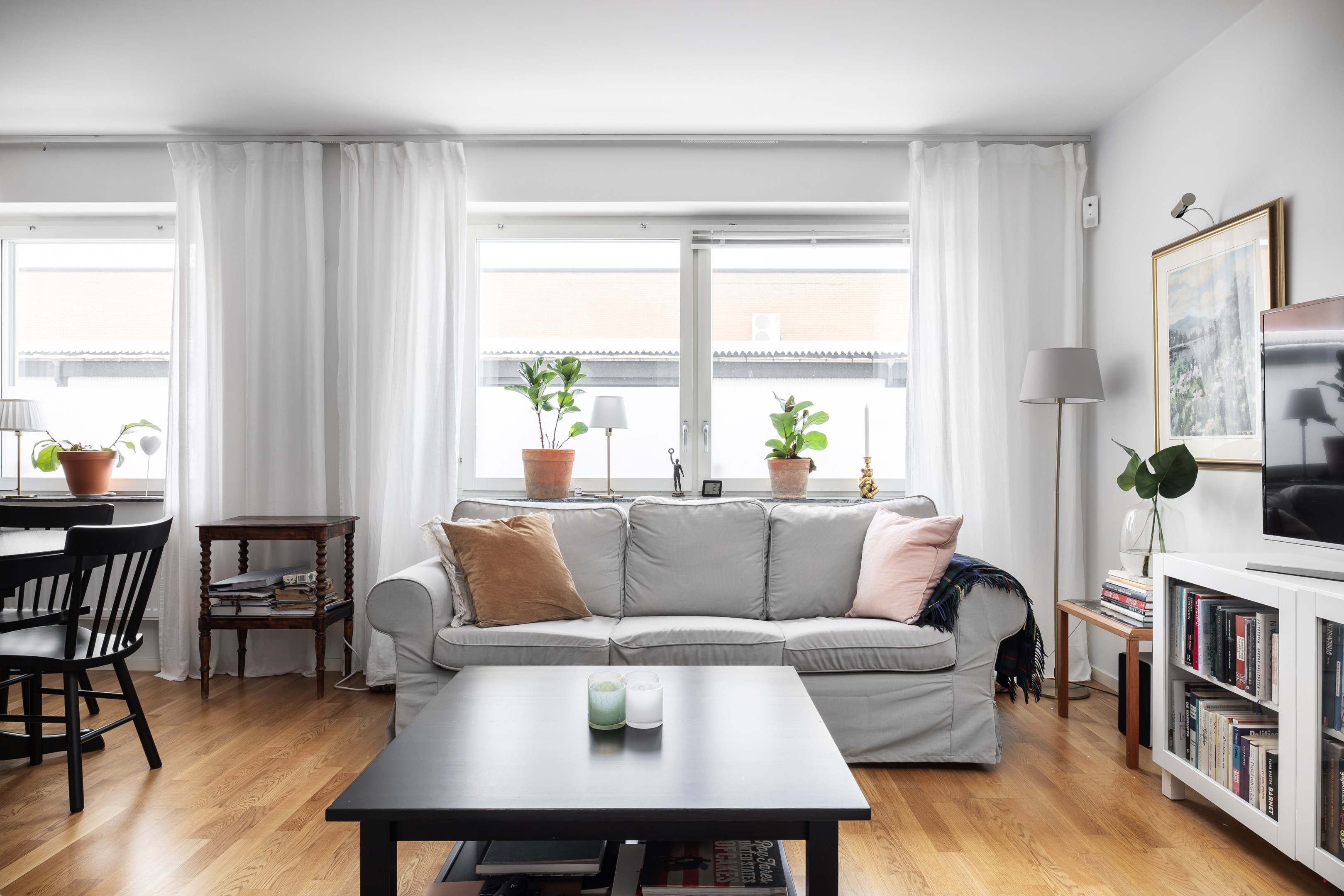 Bostadsbild från Chamottevägen 15, Såld i Porslinskvarteren, Värmdö