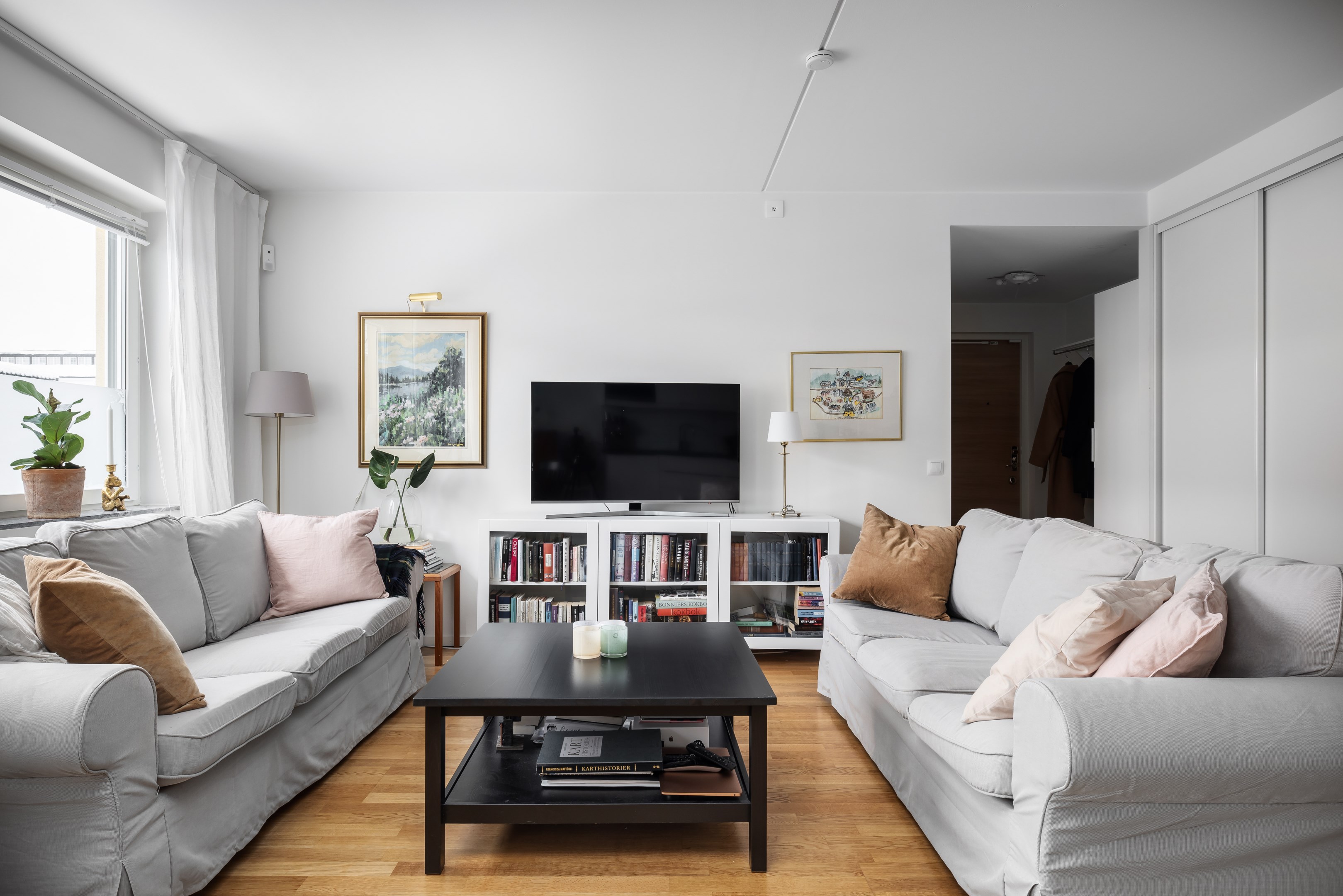 Bostadsbild från Chamottevägen 15, Såld i Porslinskvarteren, Värmdö