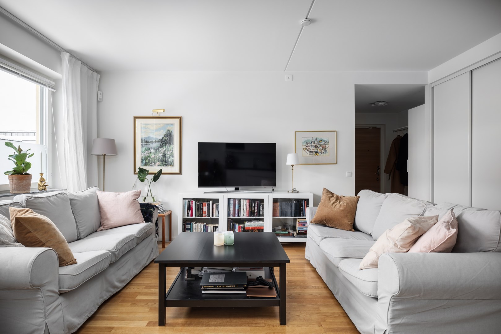 Bostadsbild från Chamottevägen 15, Såld i Porslinskvarteren, Värmdö