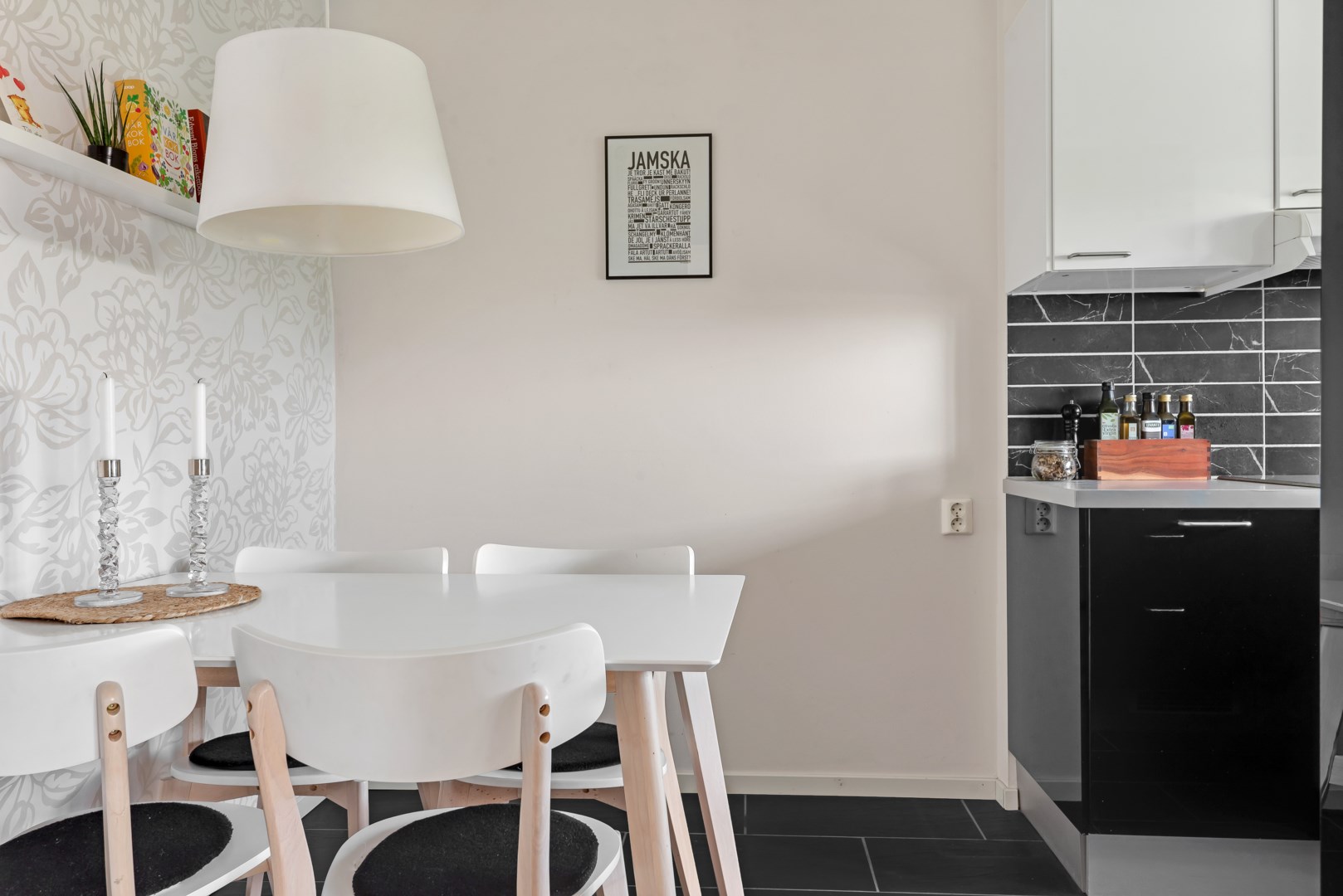 Bostadsbild från Tiundagatan 47, Såld i Luthagen, Uppsala