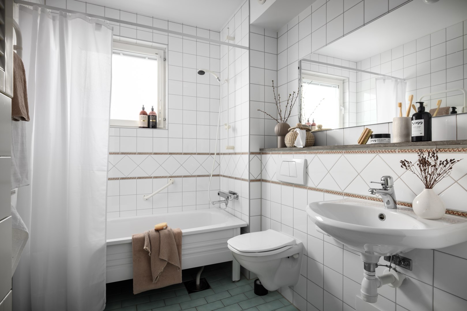 Bostadsbild från Karbidgränd 2, Såld i Järla sjö, Nacka