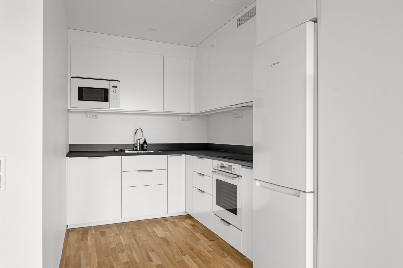 Bostadsbild från Vattholmavägen 8C, Till salu i Kapellgärdet, Uppsala