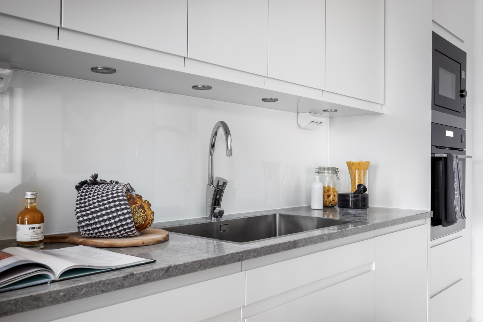 Bostadsbild från Tollare kaj 8, 6 tr, Såld i Tollare, Nacka