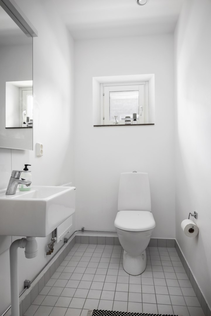 Bostadsbild från Hedenströms väg 15, 1tr, Såld i Tollare, Nacka