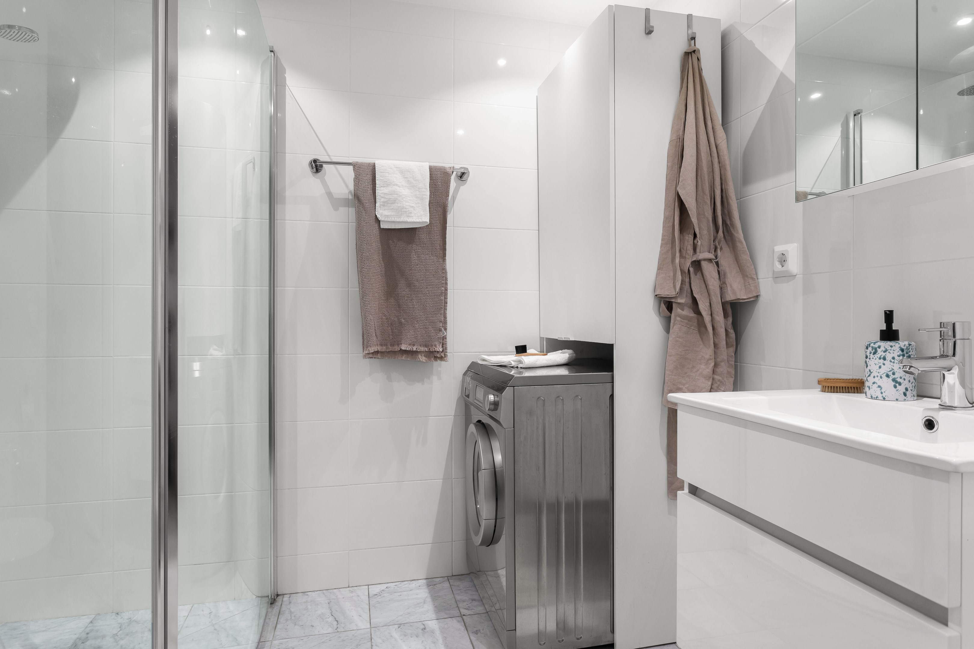 Bostadsbild från Vårdsätravägen 3B, Såld i Rosendal, Uppsala