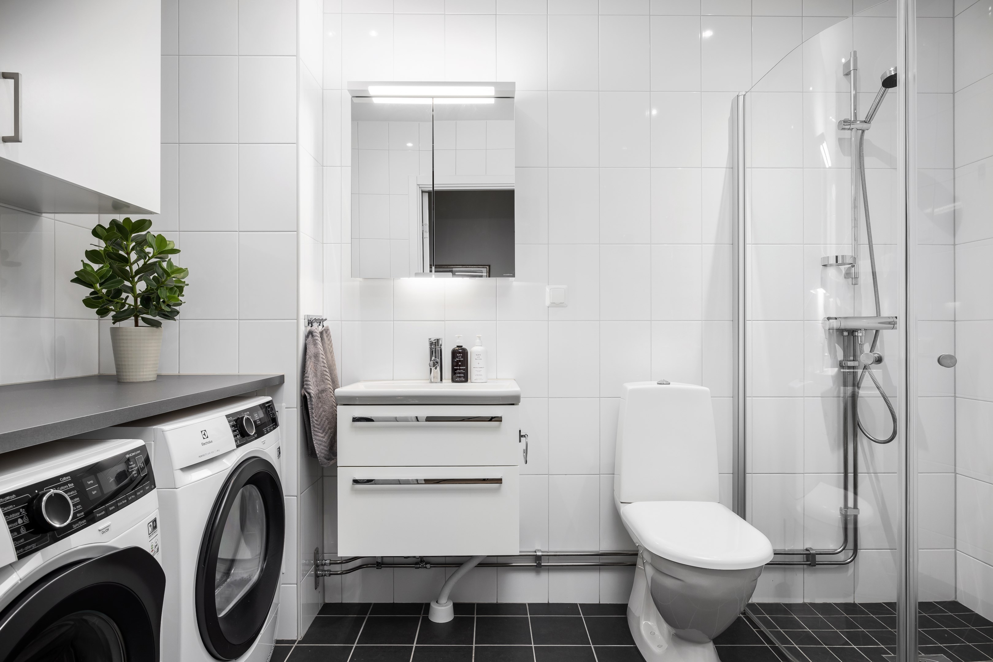 Bostadsbild från Tollareslingan 12, 7tr, Till salu i Tollare, Nacka