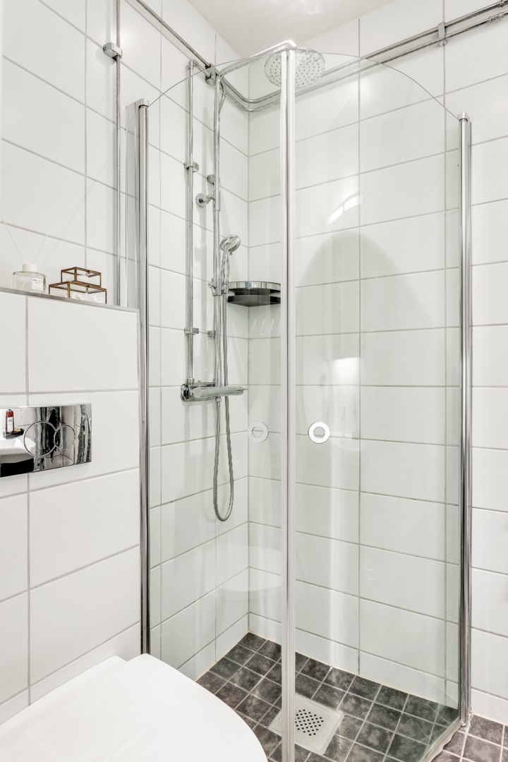 Bostadsbild från Karlsrogatan 86 A, Såld i Sommarro, Uppsala