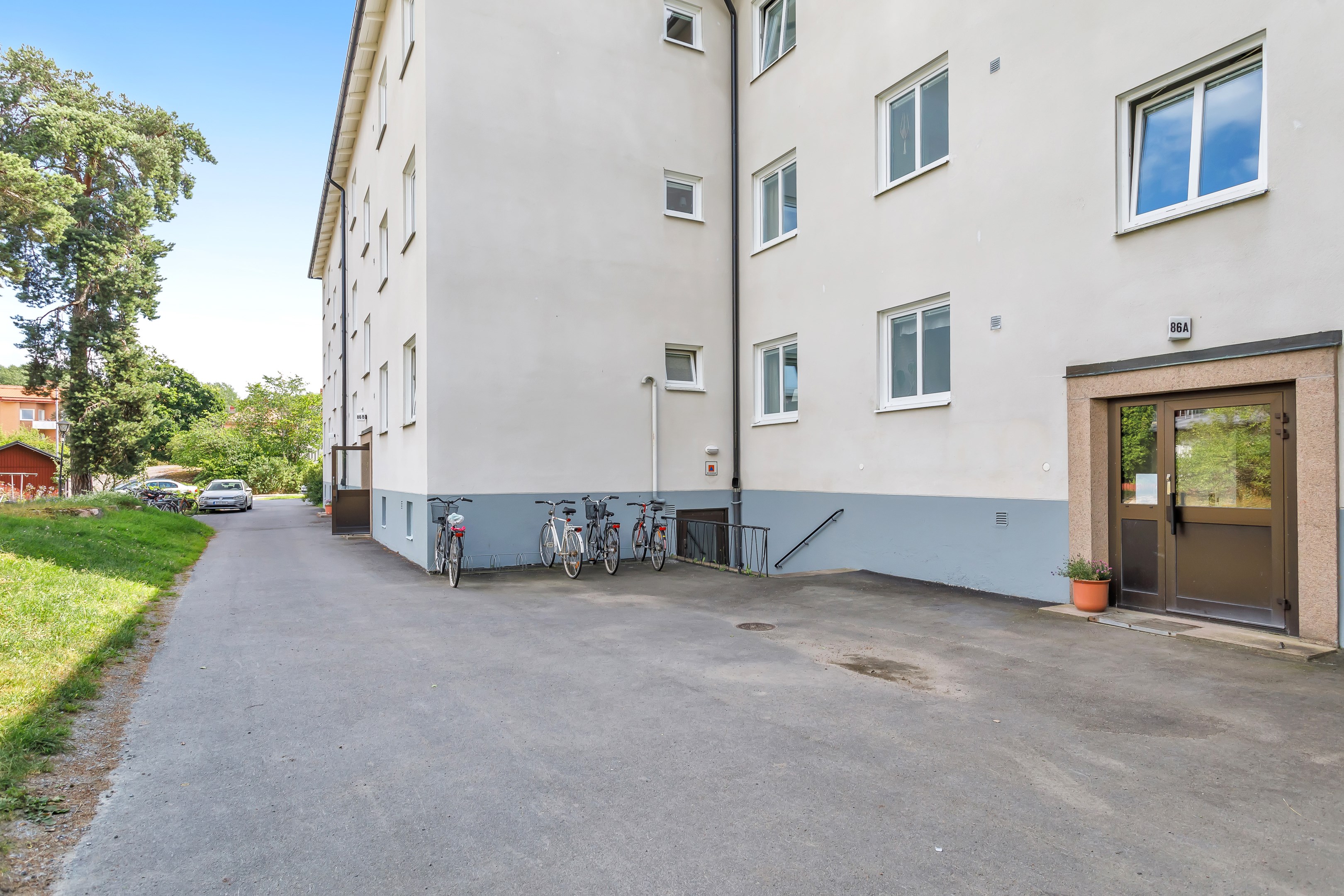 Bostadsbild från Karlsrogatan 86 A, Såld i Sommarro, Uppsala