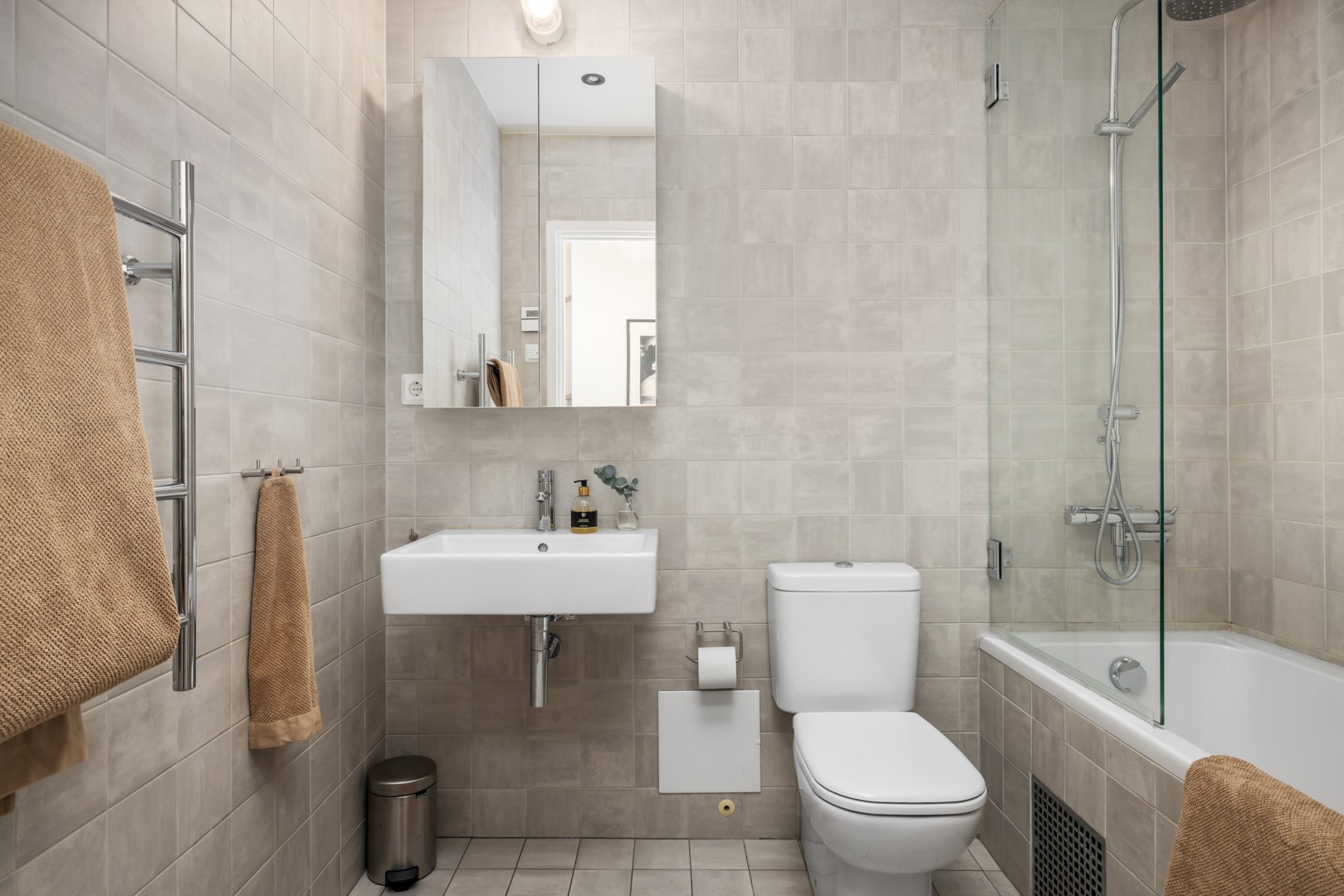 Bostadsbild från Tollarevägen 71, Såld i Tollare, Nacka