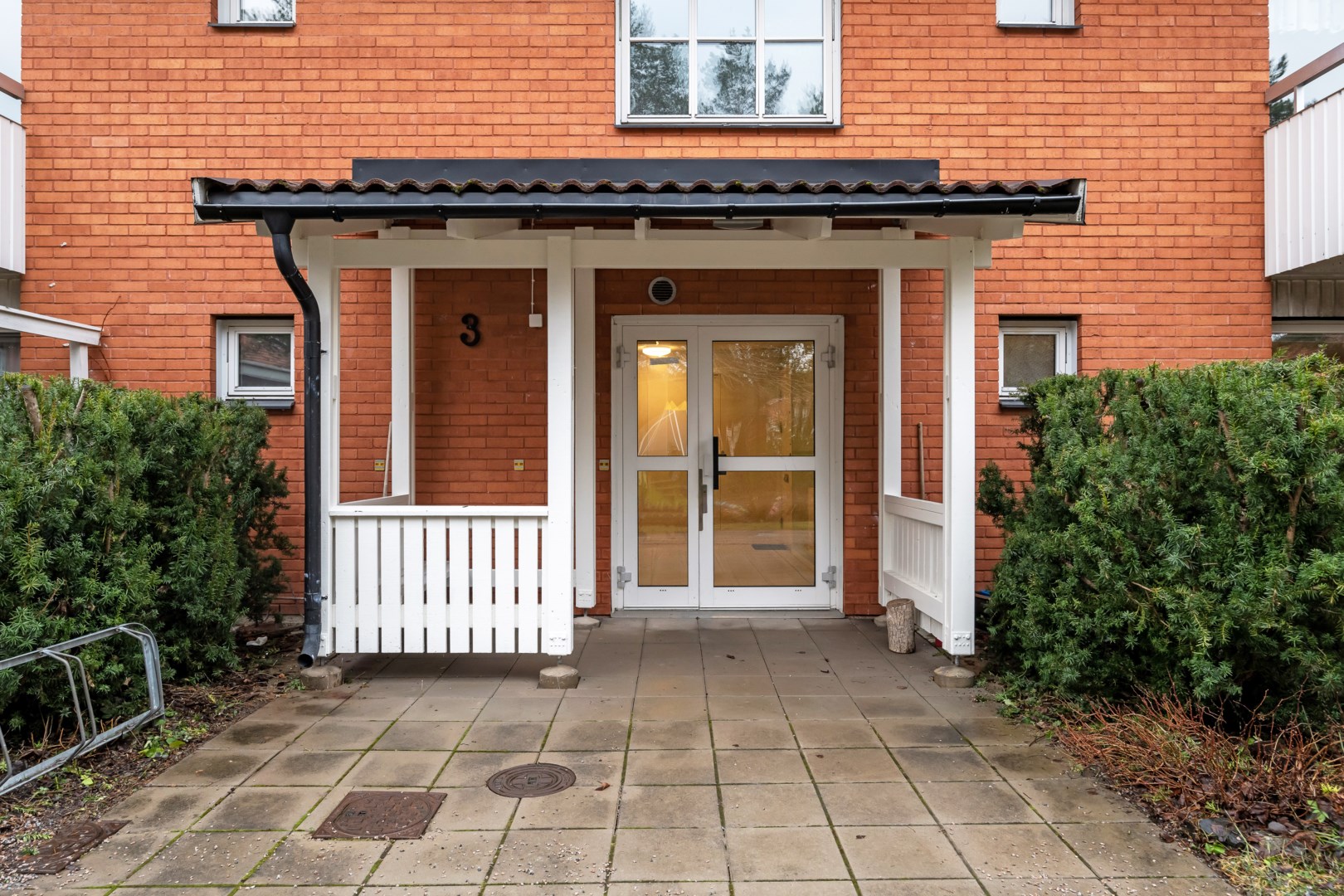 Bostadsbild från Smålandsvägen 3, Såld i Sävja, Uppsala