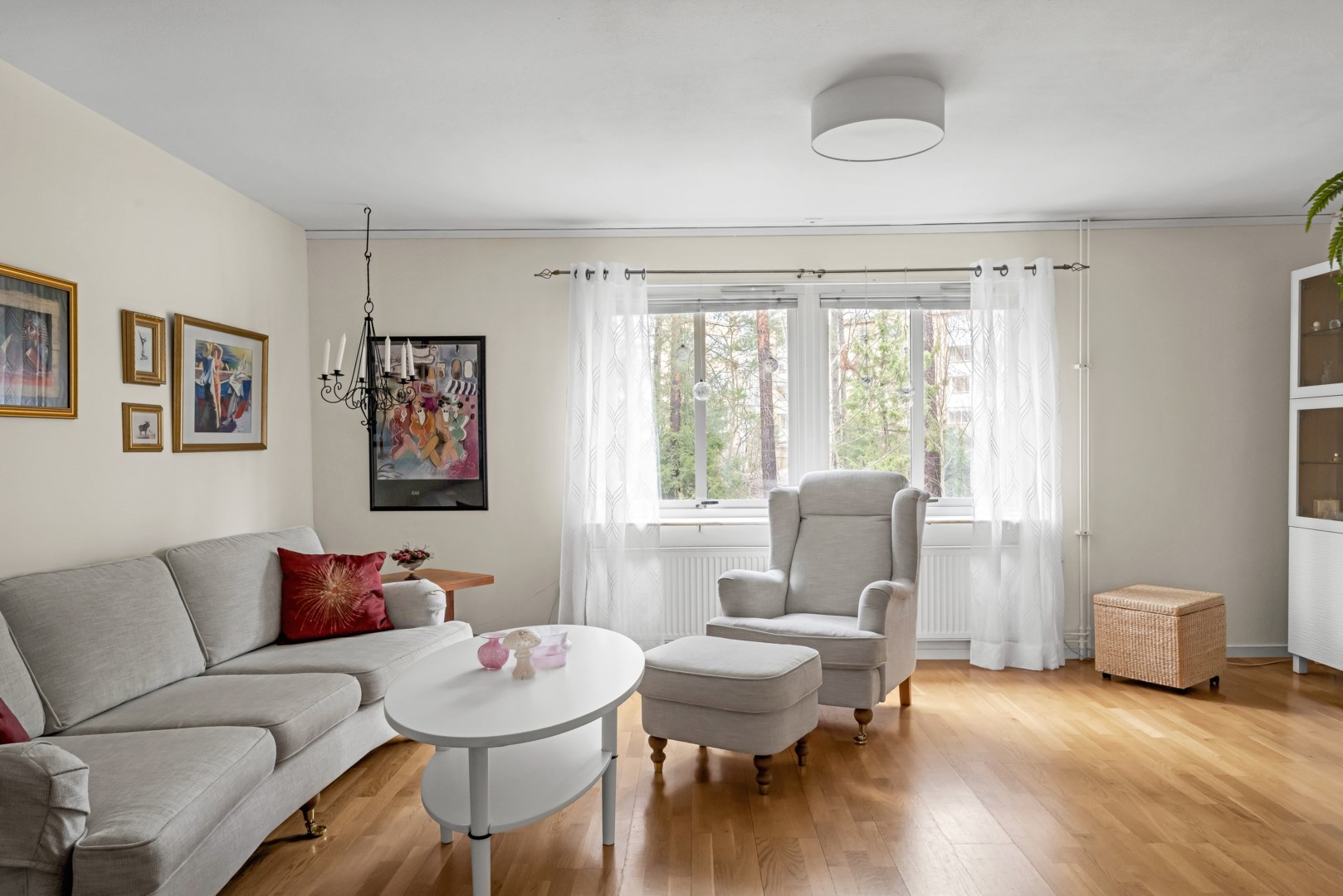 Bostadsbild från Smålandsvägen 3, Såld i Sävja, Uppsala