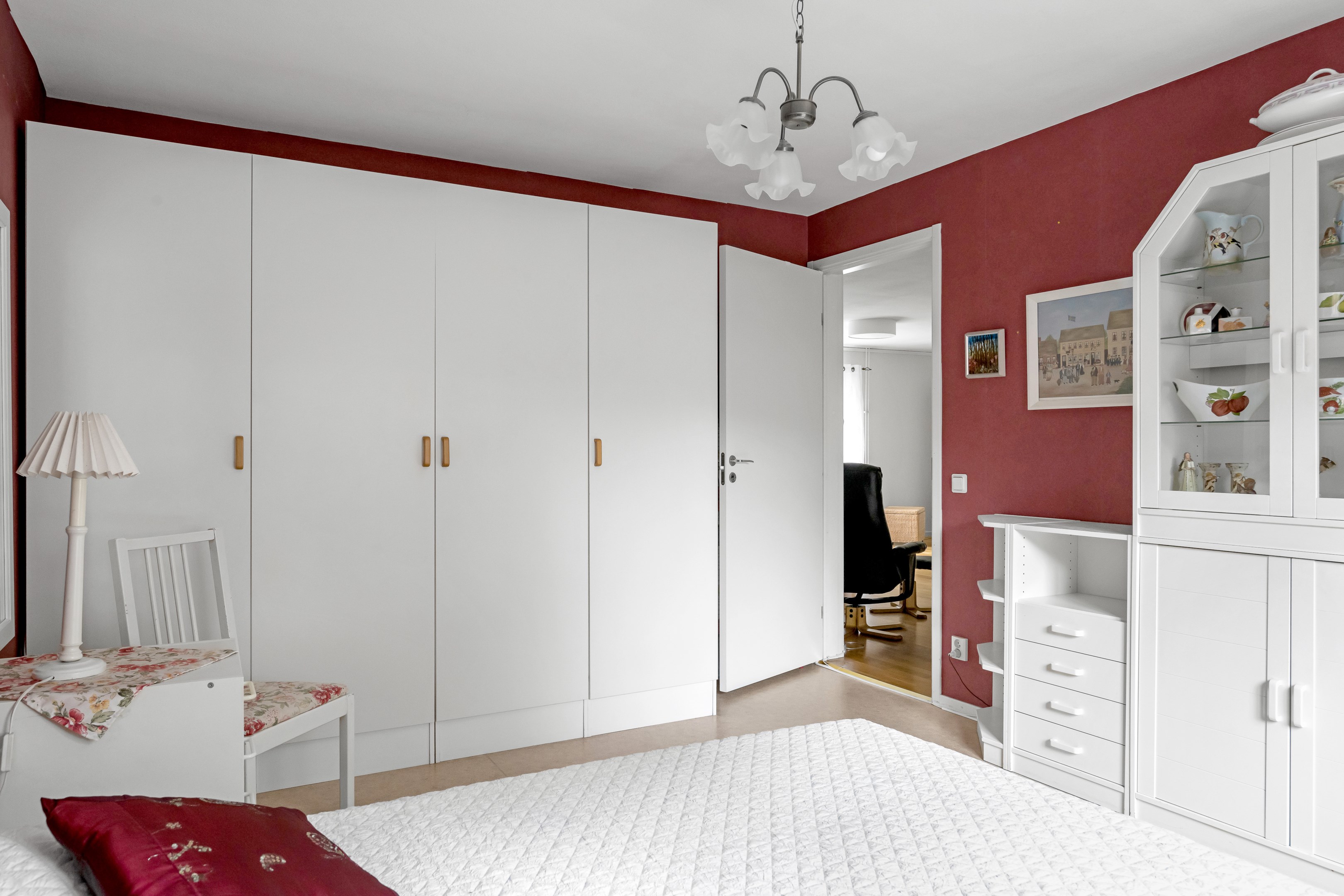 Bostadsbild från Smålandsvägen 3, Såld i Sävja, Uppsala