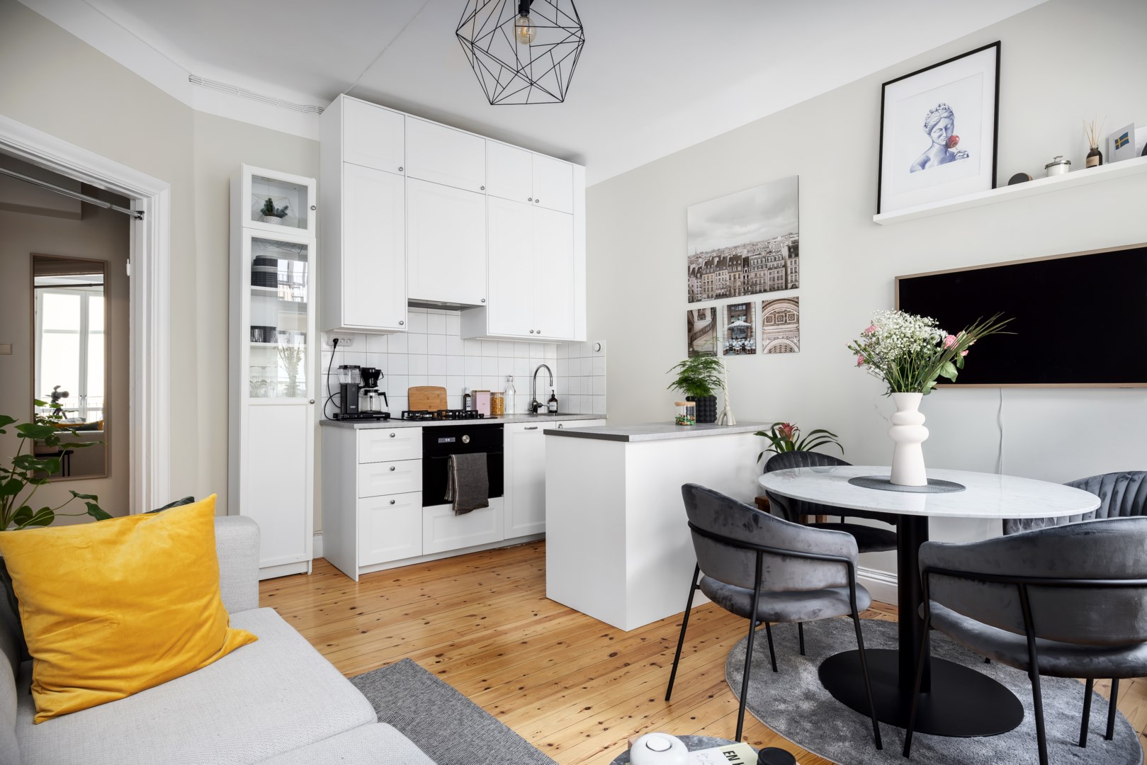 Bostadsbild från Hagagatan 54 A, Såld i Vasastan, Stockholm