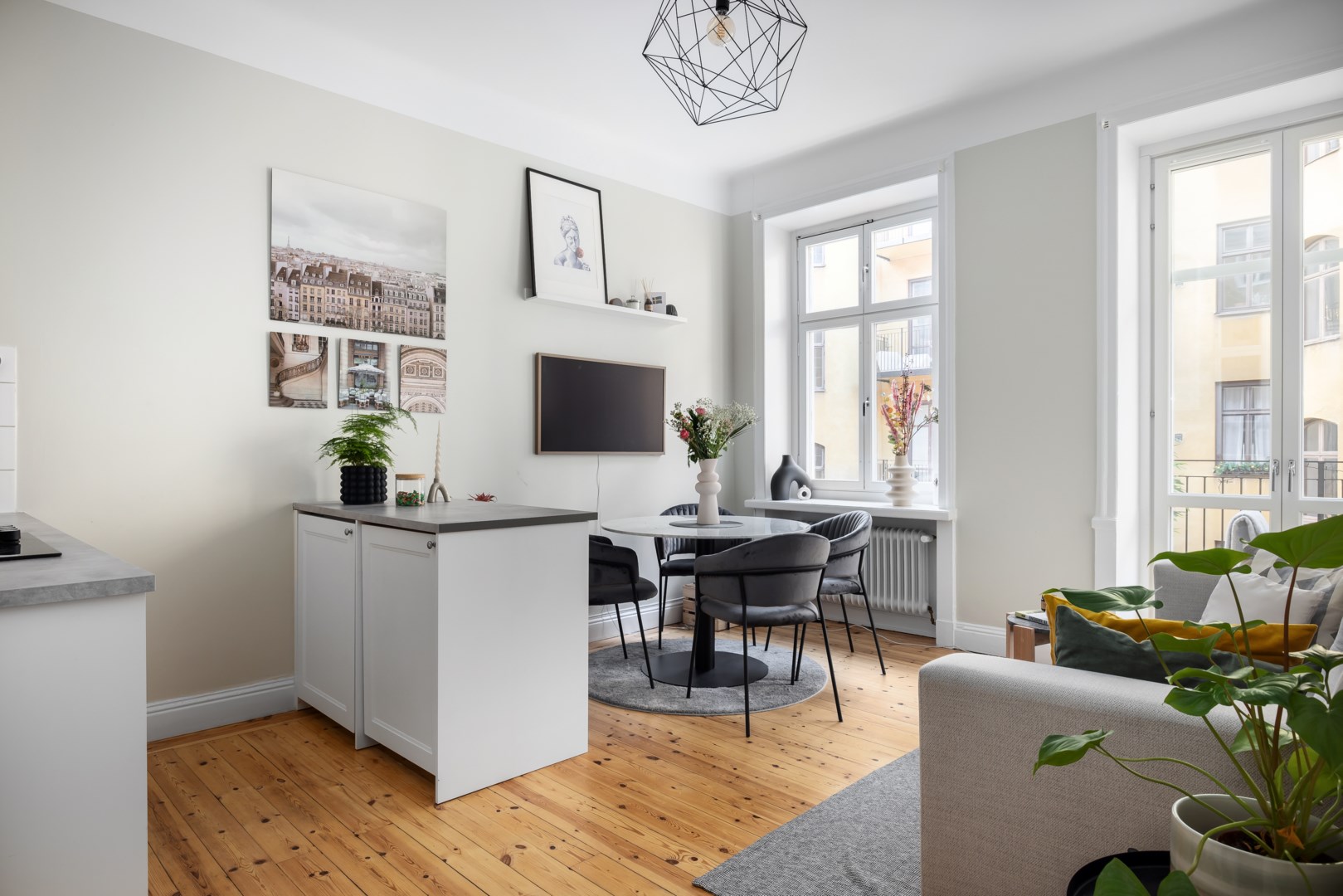 Bostadsbild från Hagagatan 54 A, Såld i Vasastan, Stockholm