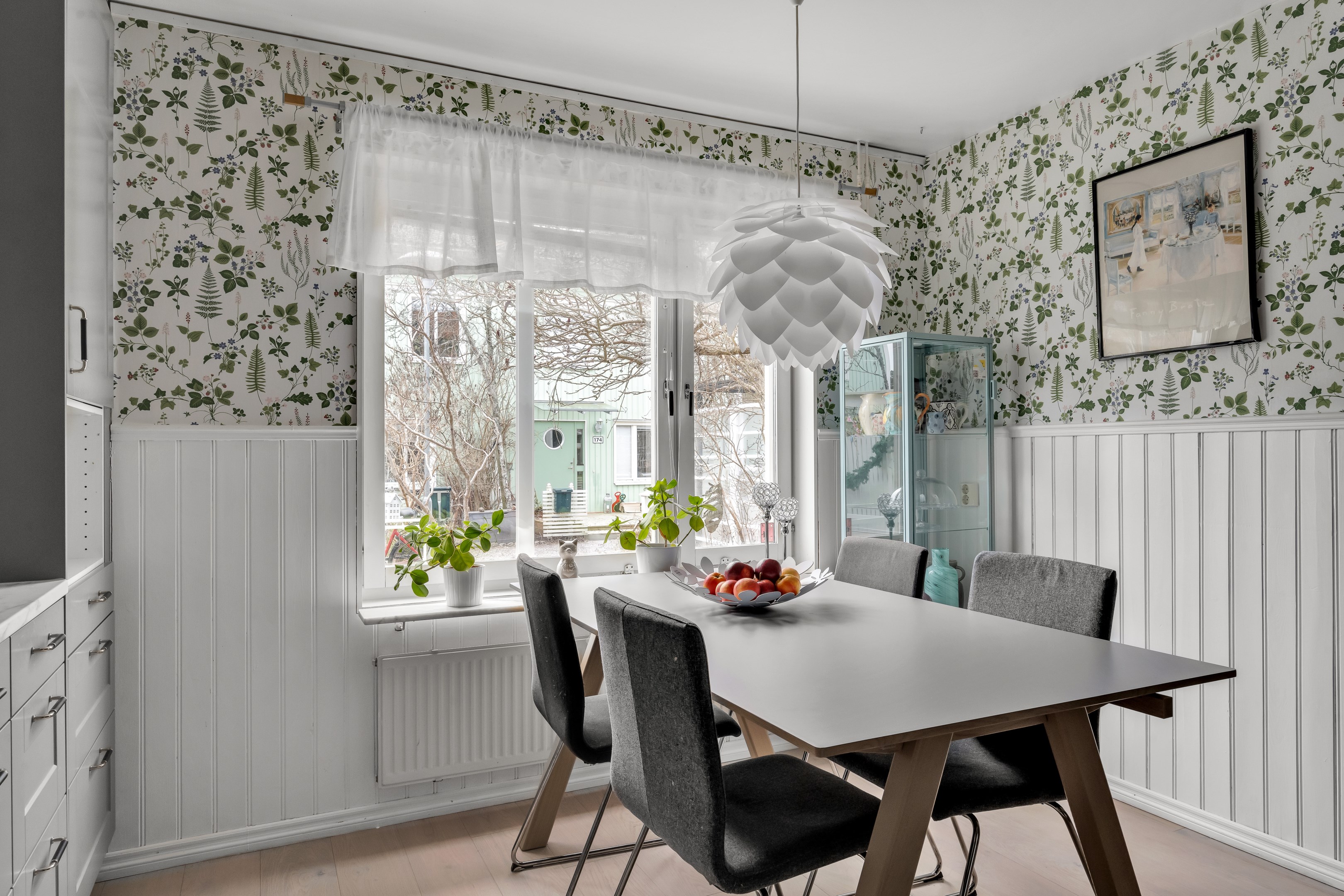 Bostadsbild från Herrhagsvägen 178, Såld i Herrhagen, Uppsala