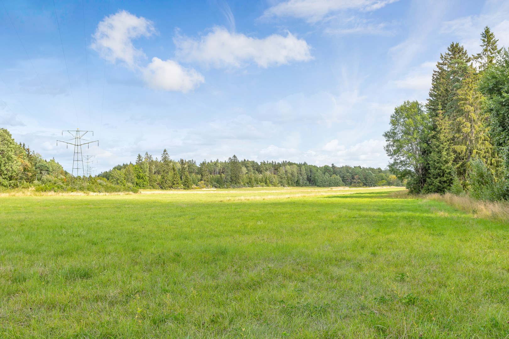 Bostadsbild från Herrhagsvägen 178, Såld i Herrhagen, Uppsala
