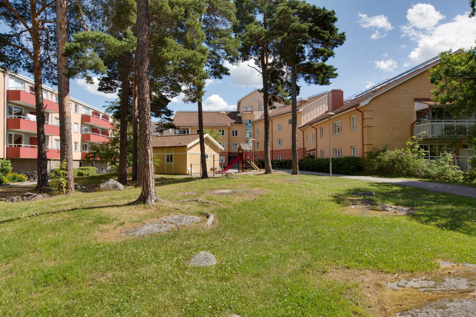 Bostadsbild från Gnejsvägen 2K, Såld i Eriksberg, Uppsala