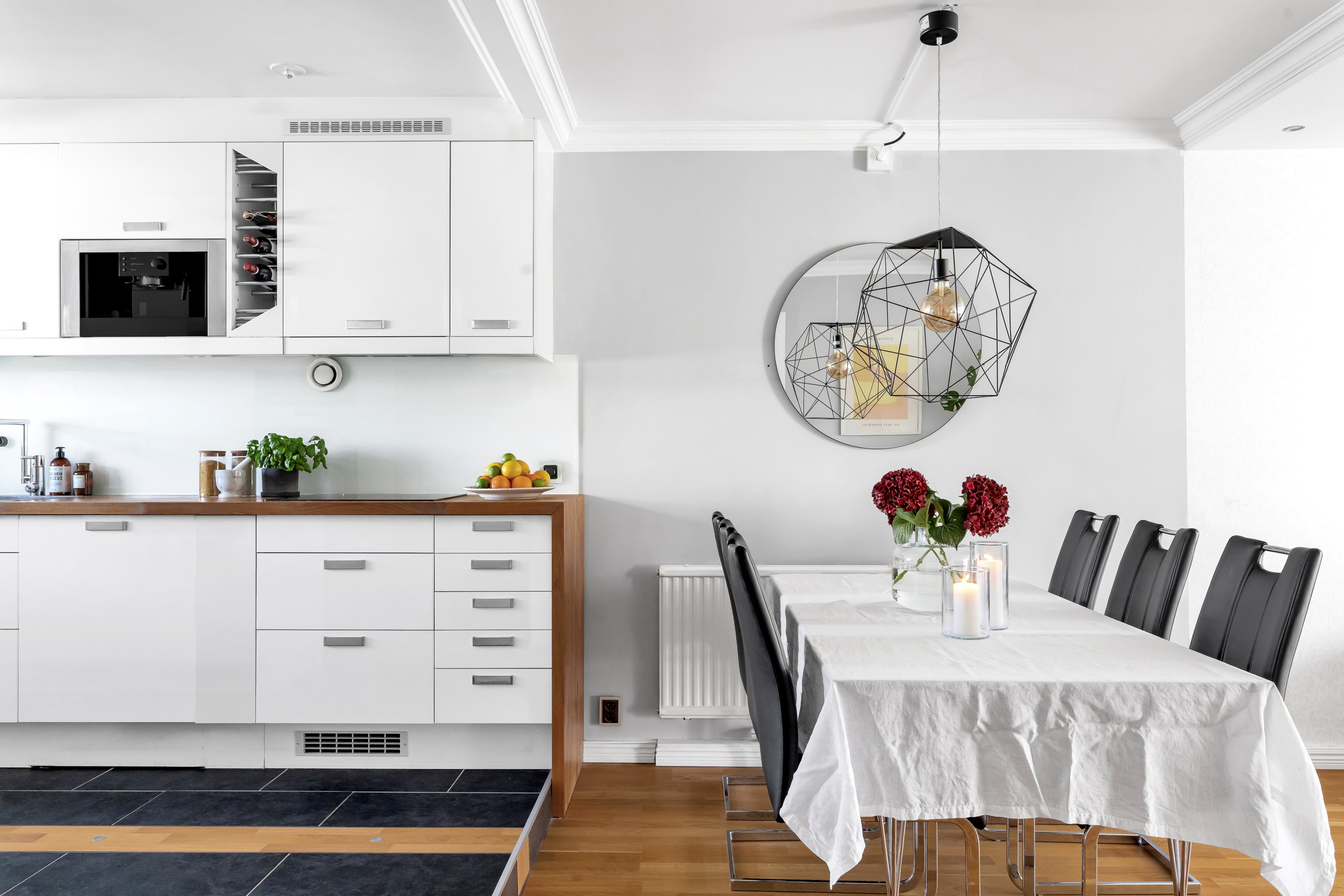 Bostadsbild från Kamomillgatan 30, Såld i Årsta, Uppsala