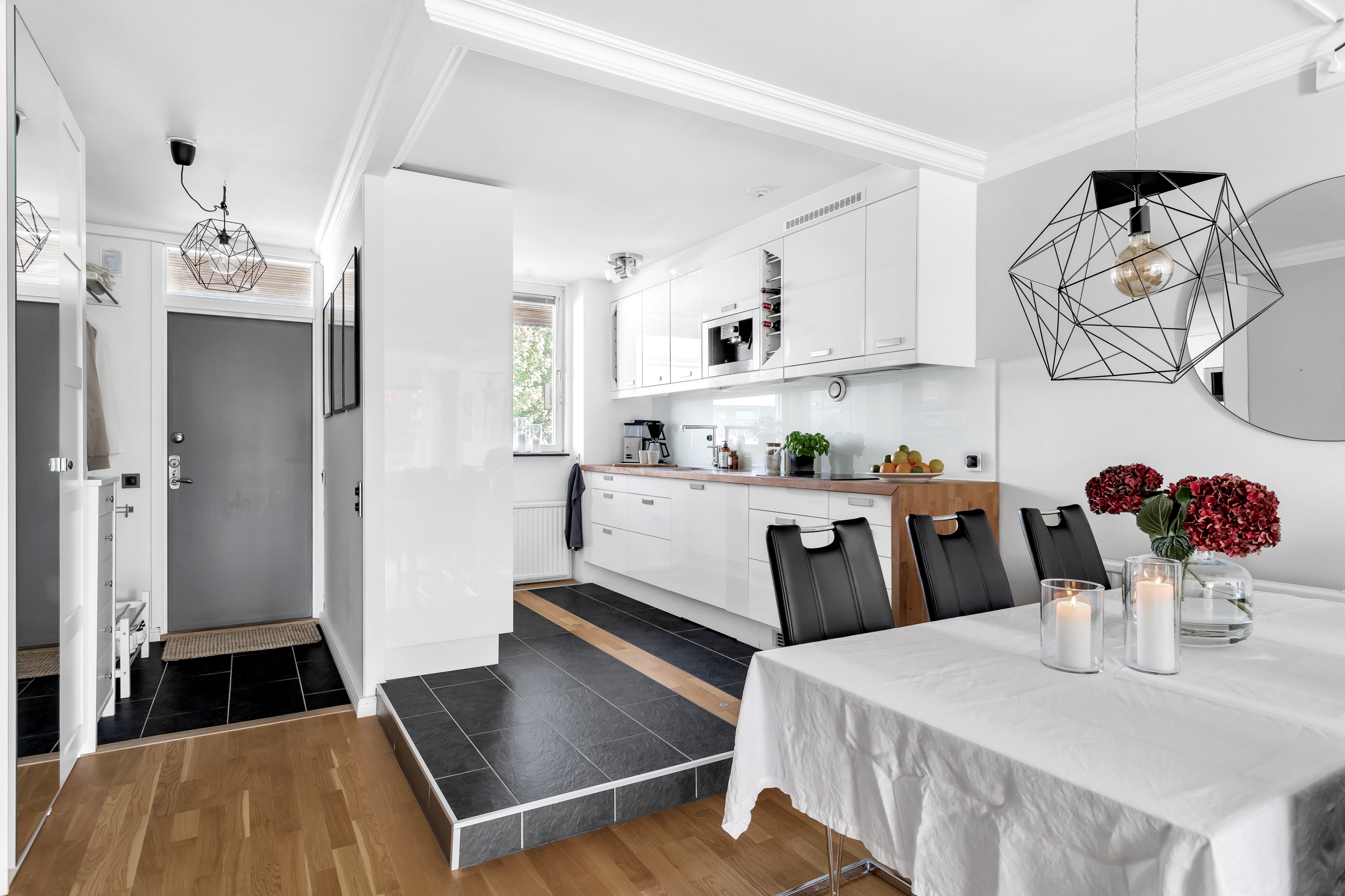 Bostadsbild från Kamomillgatan 30, Såld i Årsta, Uppsala