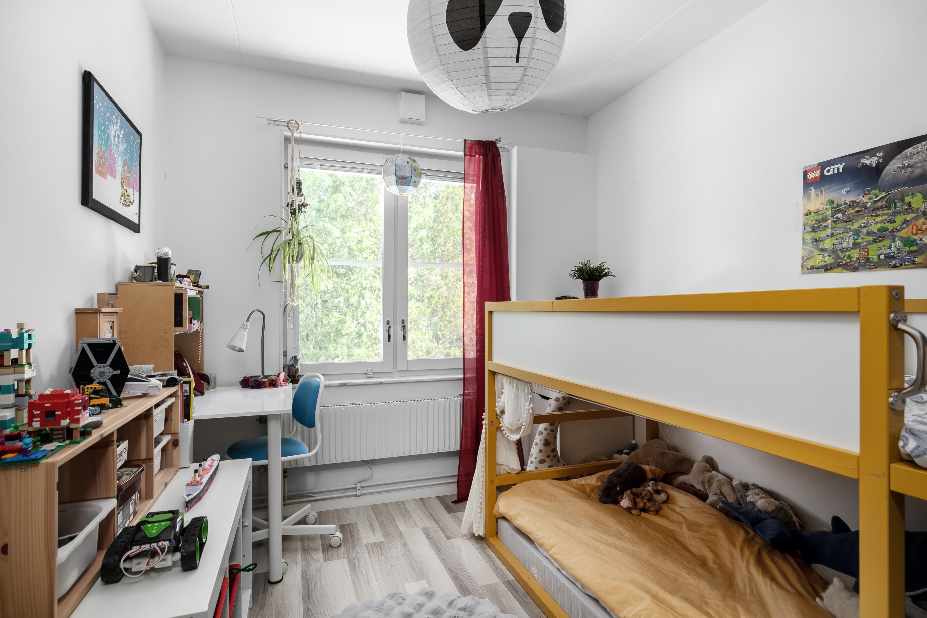 Bostadsbild från Vitmossevägen 108, Såld i Holmviksskogen, Värmdö