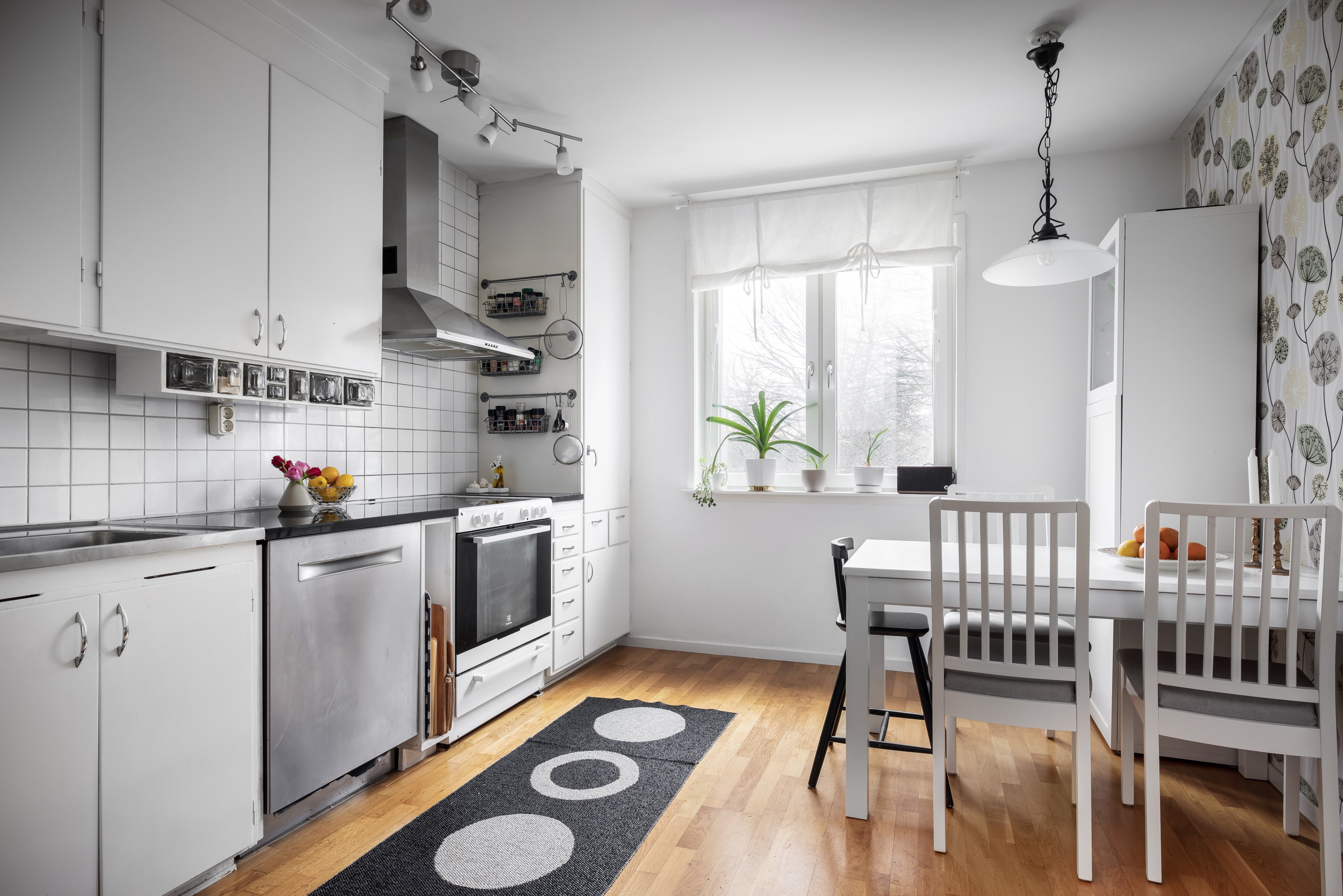 Bostadsbild från Edinsvägen 2, Såld i Ektorp, Nacka