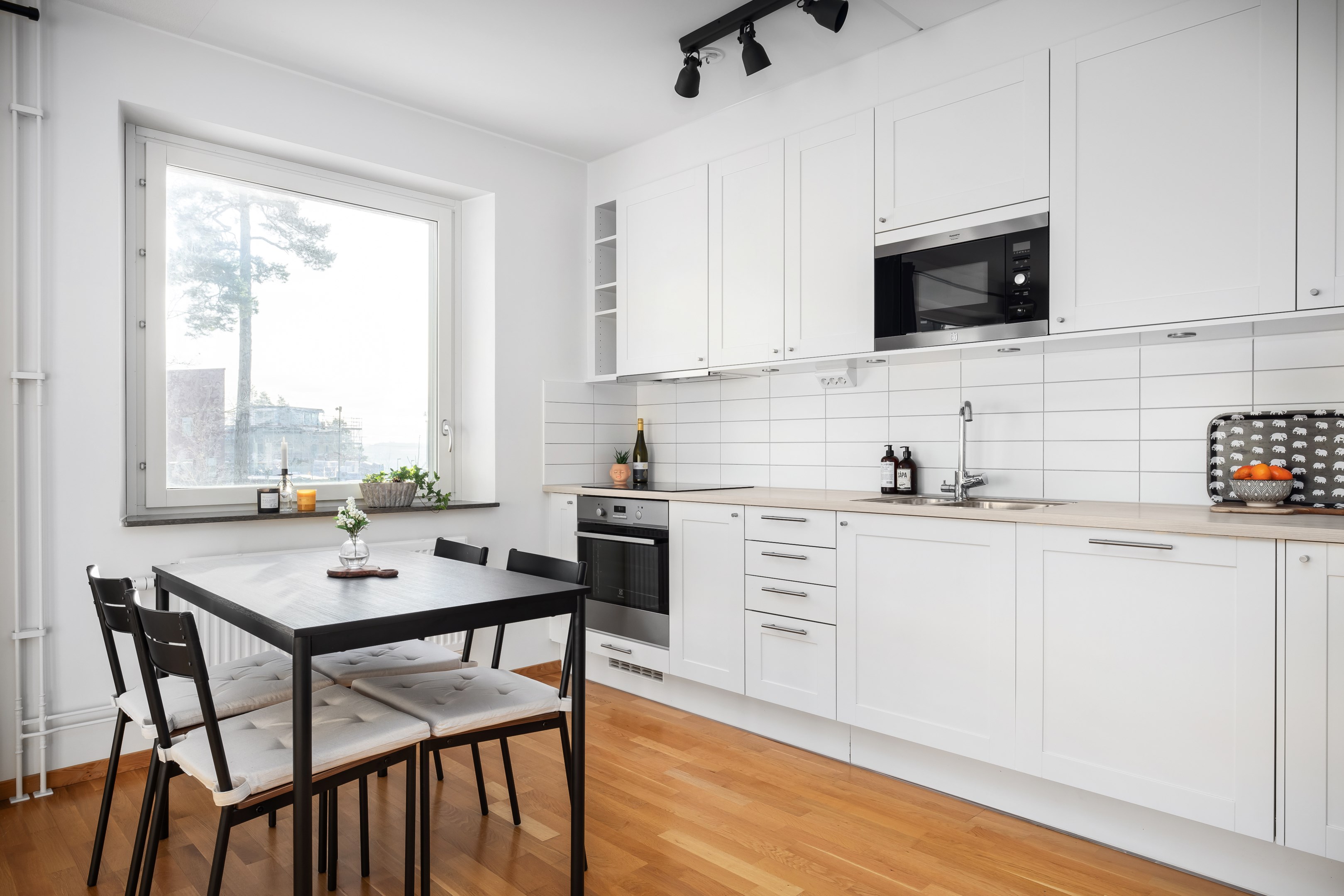 Bostadsbild från Godtemplarvägen 5, 1 tr, Såld i Tollare, Nacka