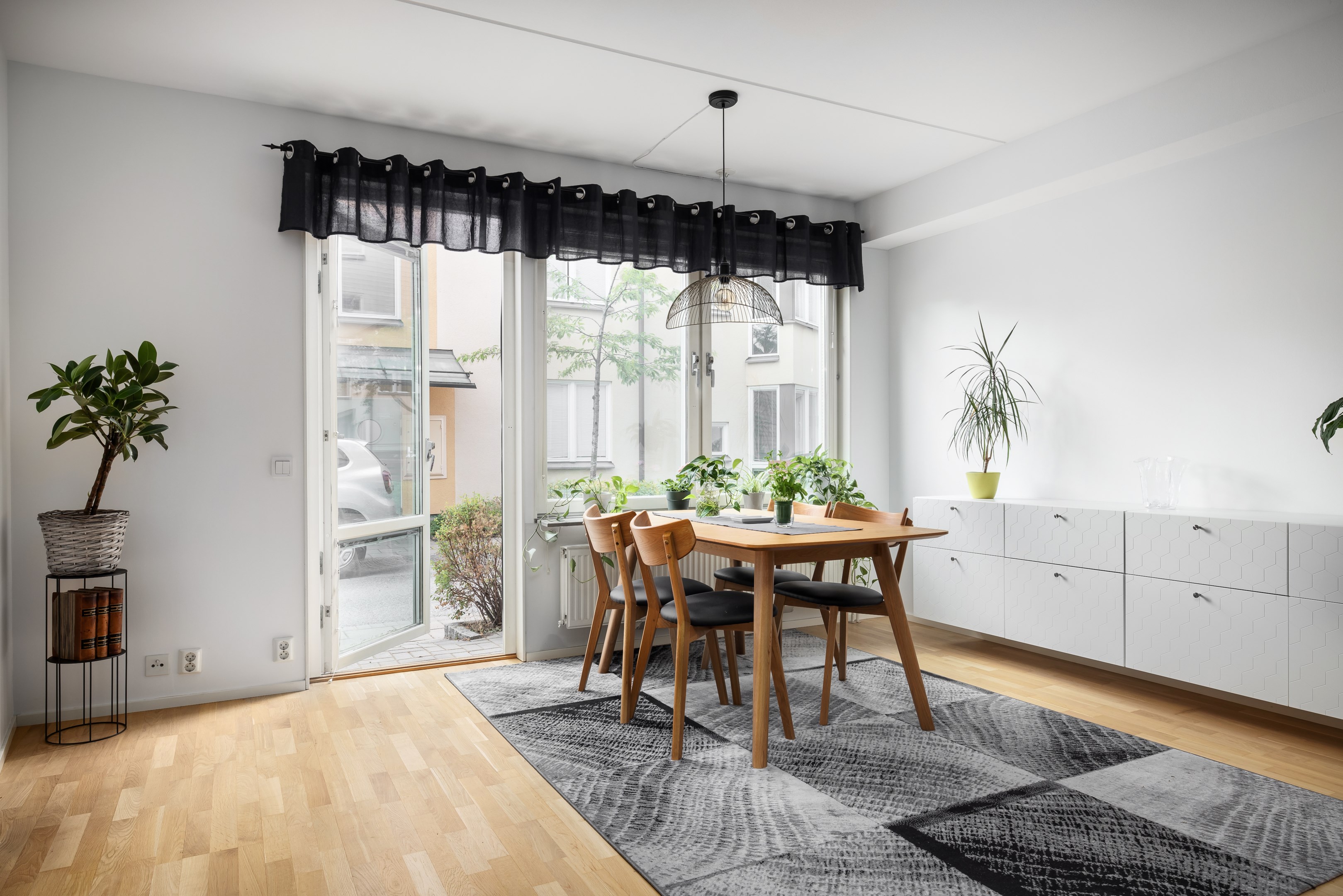 Bostadsbild från Hebbes gränd 17, Såld i Järla sjö, Nacka